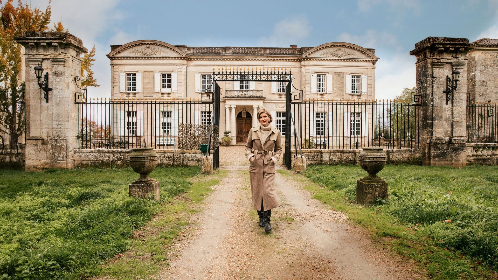 La casa ¡HOLA!: la empresaria Catherine Roger nos abre las puertas de su castillo, 'Château Marcellus'