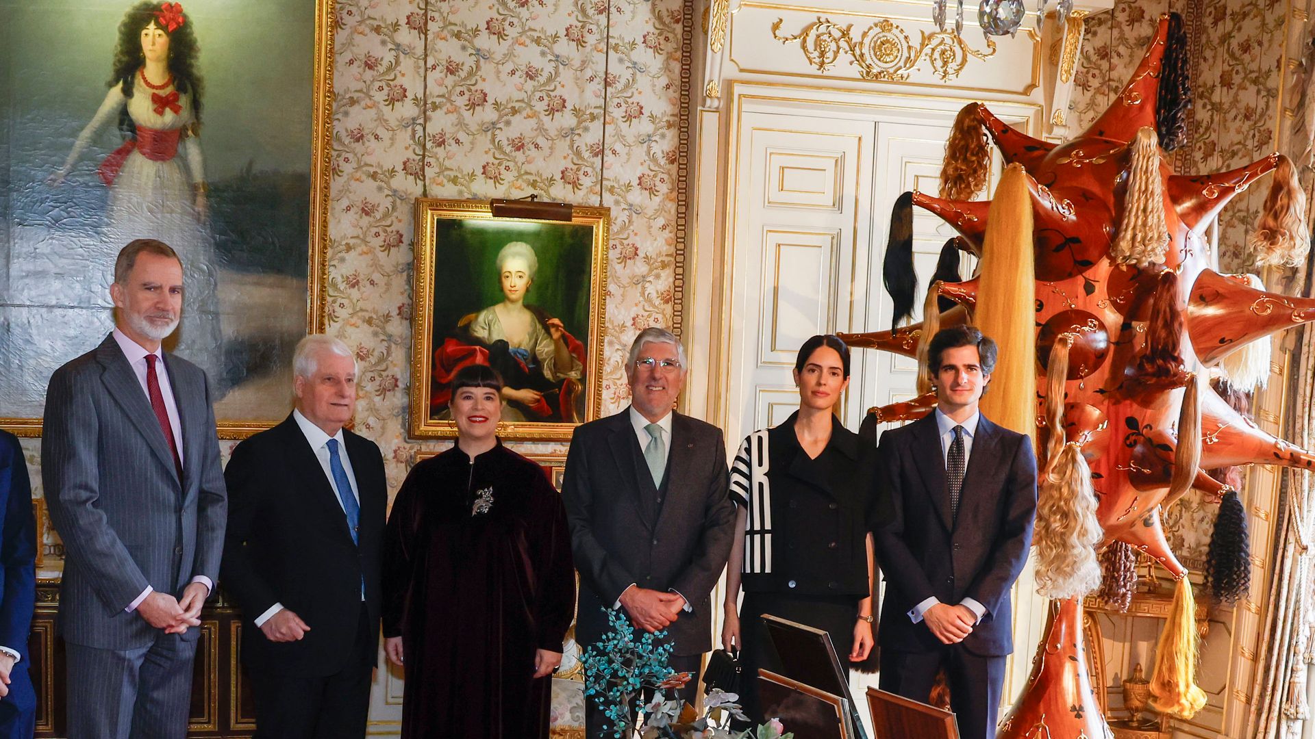 El rey Felipe se reúne con la familia Alba en el Palacio de Liria para una cita única