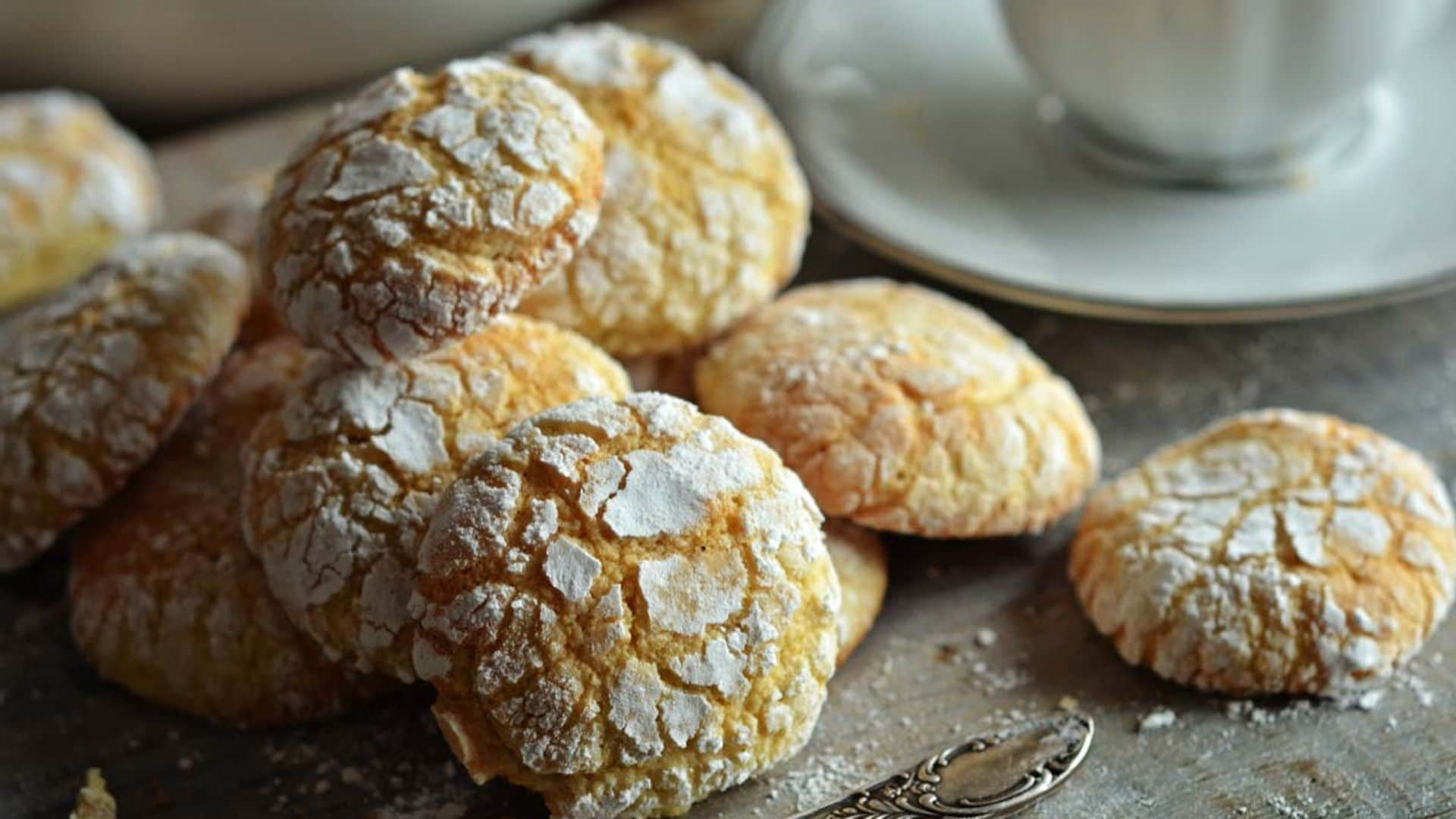 Galletas 'agrietadas' de almendra