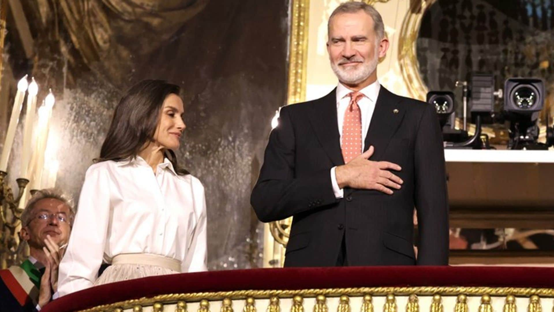 Felipe VI, investido Doctor Honoris Causa: del orgullo de la reina Letizia a la historia de su atuendo 