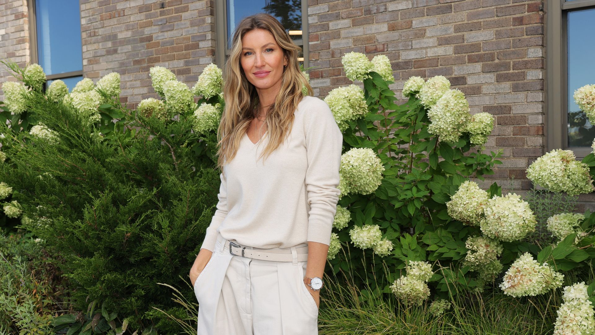 A sus 44 años así vive Gisele Bündchen su tercer embarazo: 'Come sano y medita como siempre'