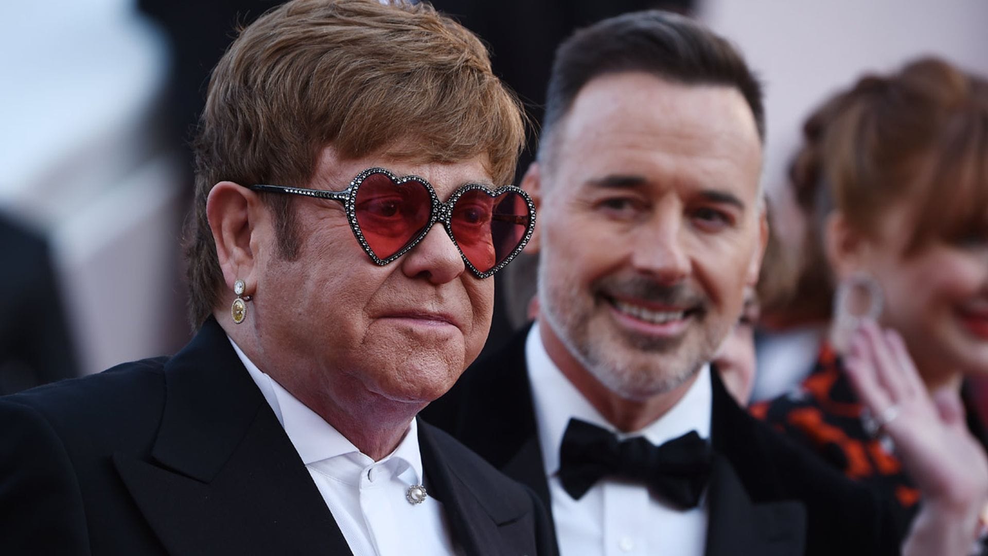 Los detalles más desconocidos de Elton John: la relación con su madre, su enfermedad y una anécdota real