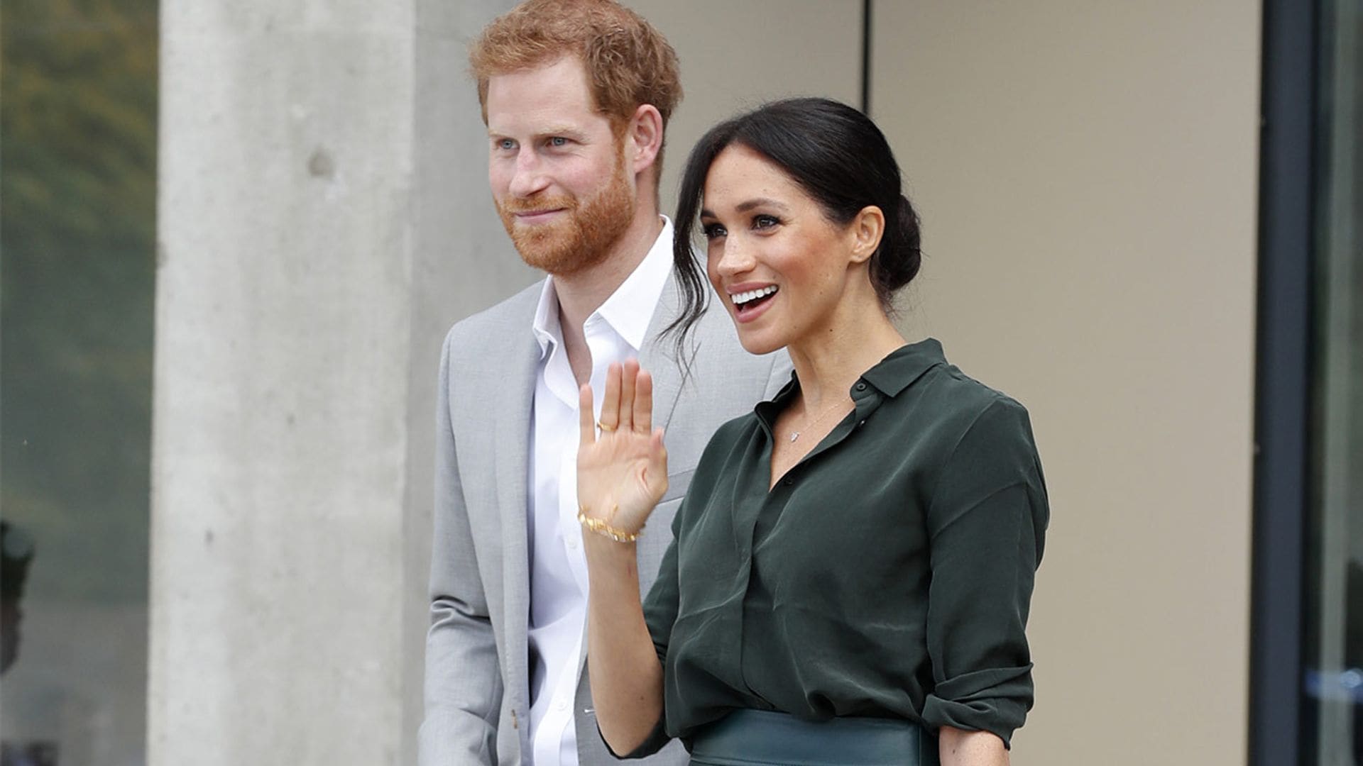 Una foto de Meghan embarazada ilustra la biografía de los duques de Sussex