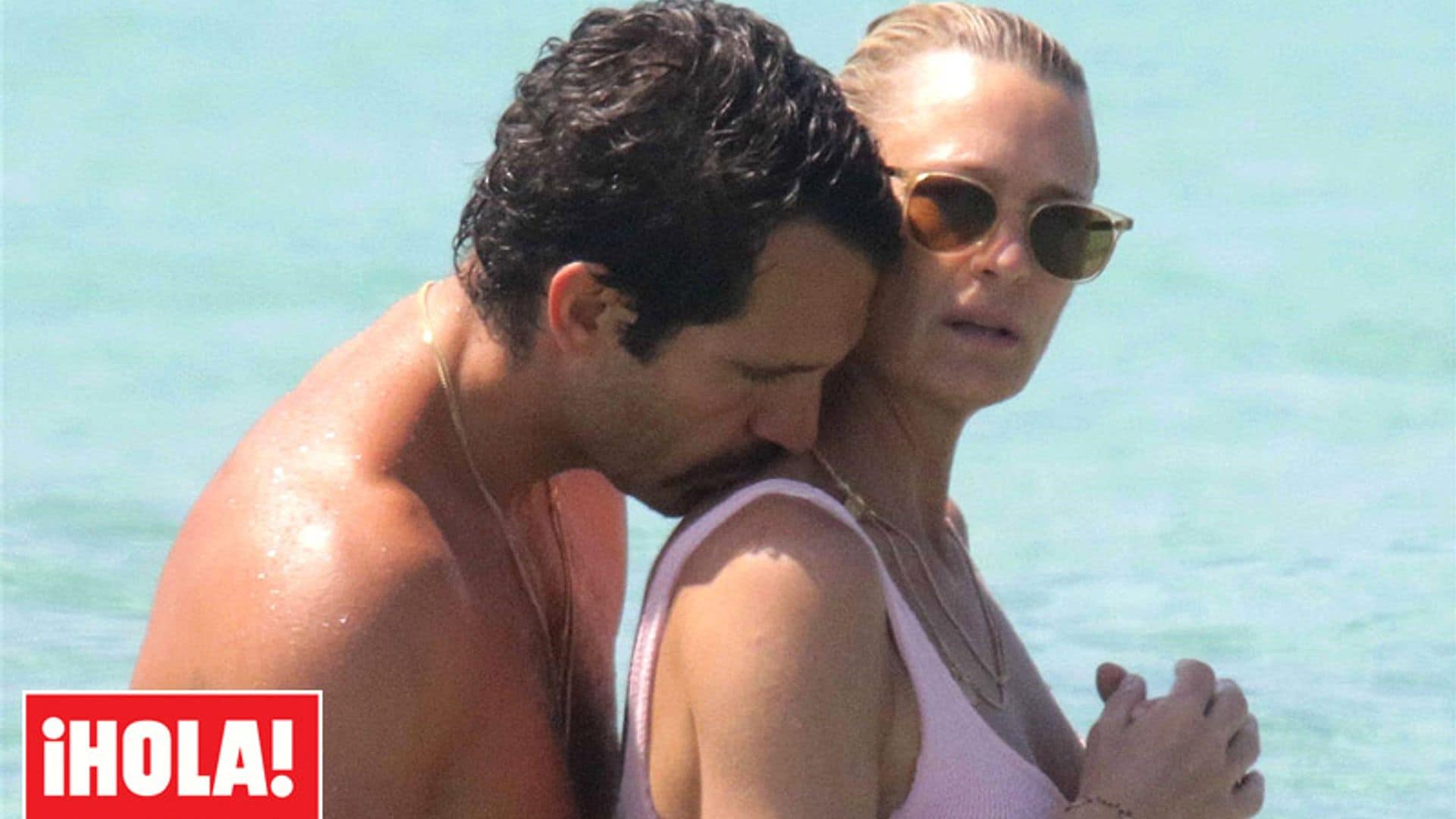 EXCLUSIVA: Robin Wright luce un cuerpo 10 durante su luna de miel en Formentera