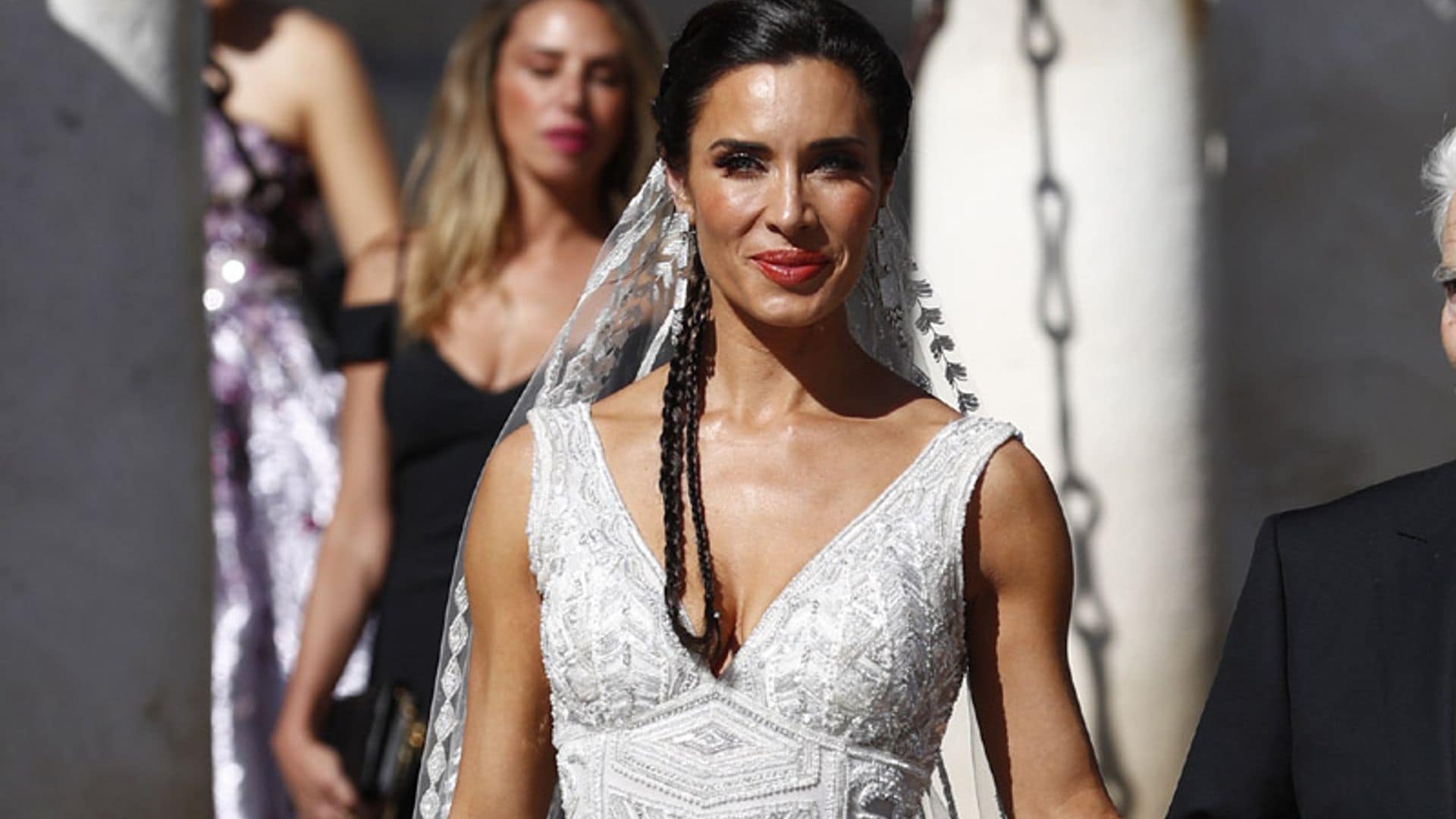 El vestido de Pilar Rubio: Todas las claves y los detalles de un look de novia inolvidable