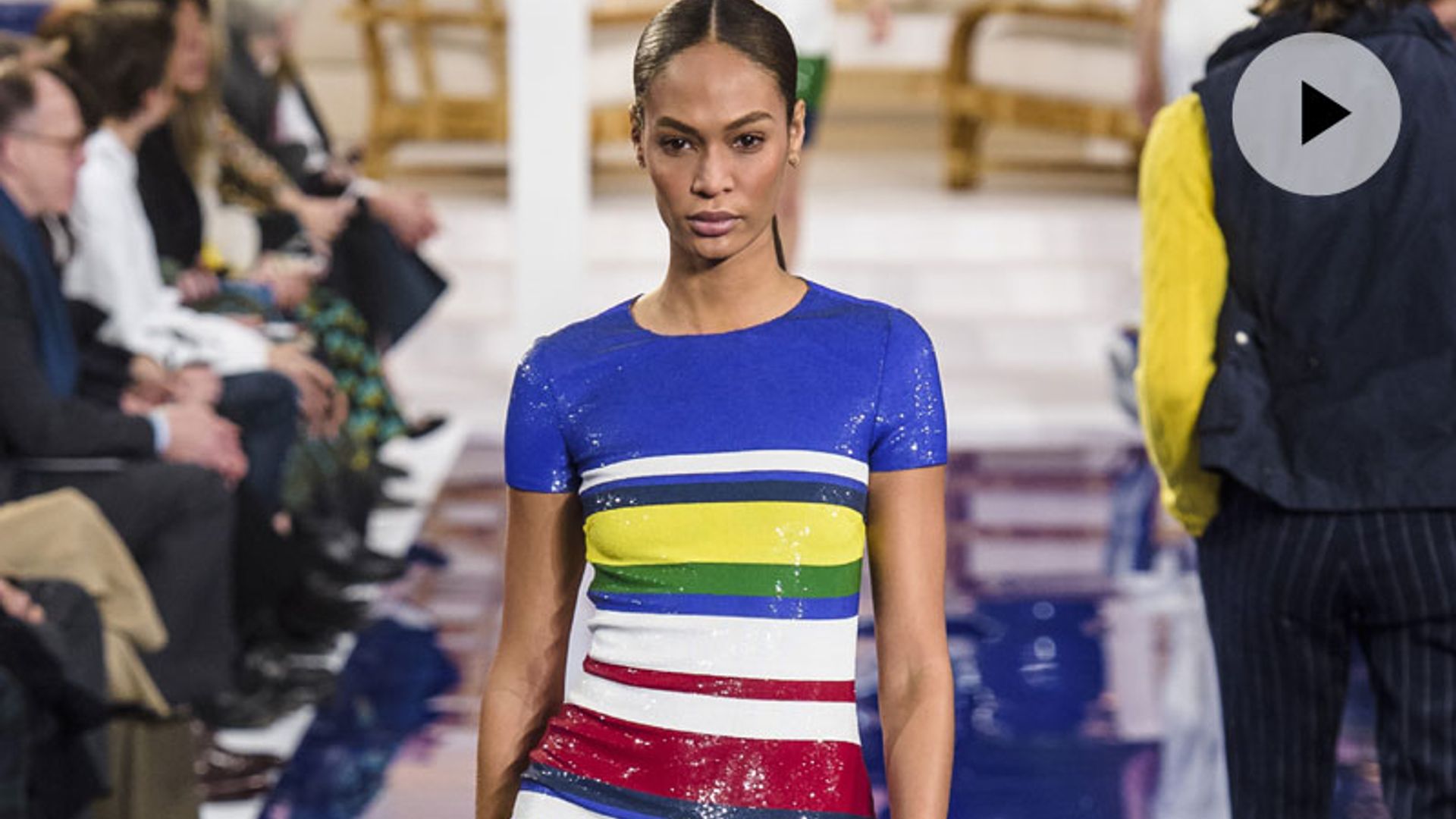 En su versión más seductora, Ralph Lauren reinventa el 'navy' de la primavera 2018