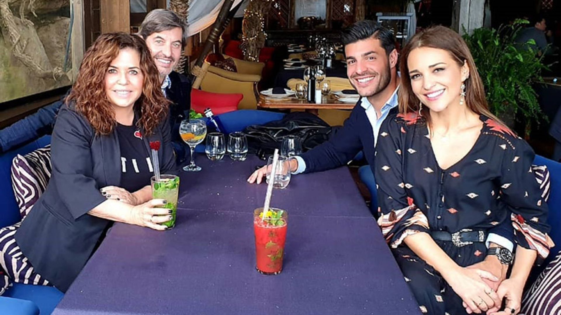 Paula Echevarría ejerce de perfecta anfitriona en Marbella, su 'segunda casa'