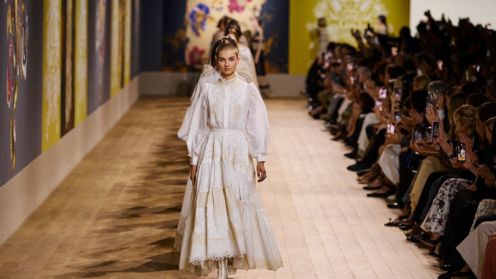 Artesanía, folclore y tradición se fusionan en las nuevas propuestas de Dior
