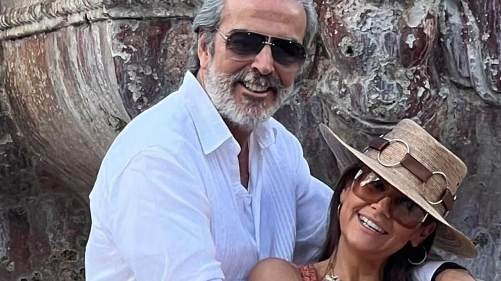 El viudo de Edith González se deja ver con su nueva novia: ‘Qué valiosas sorpresas tiene la vida’