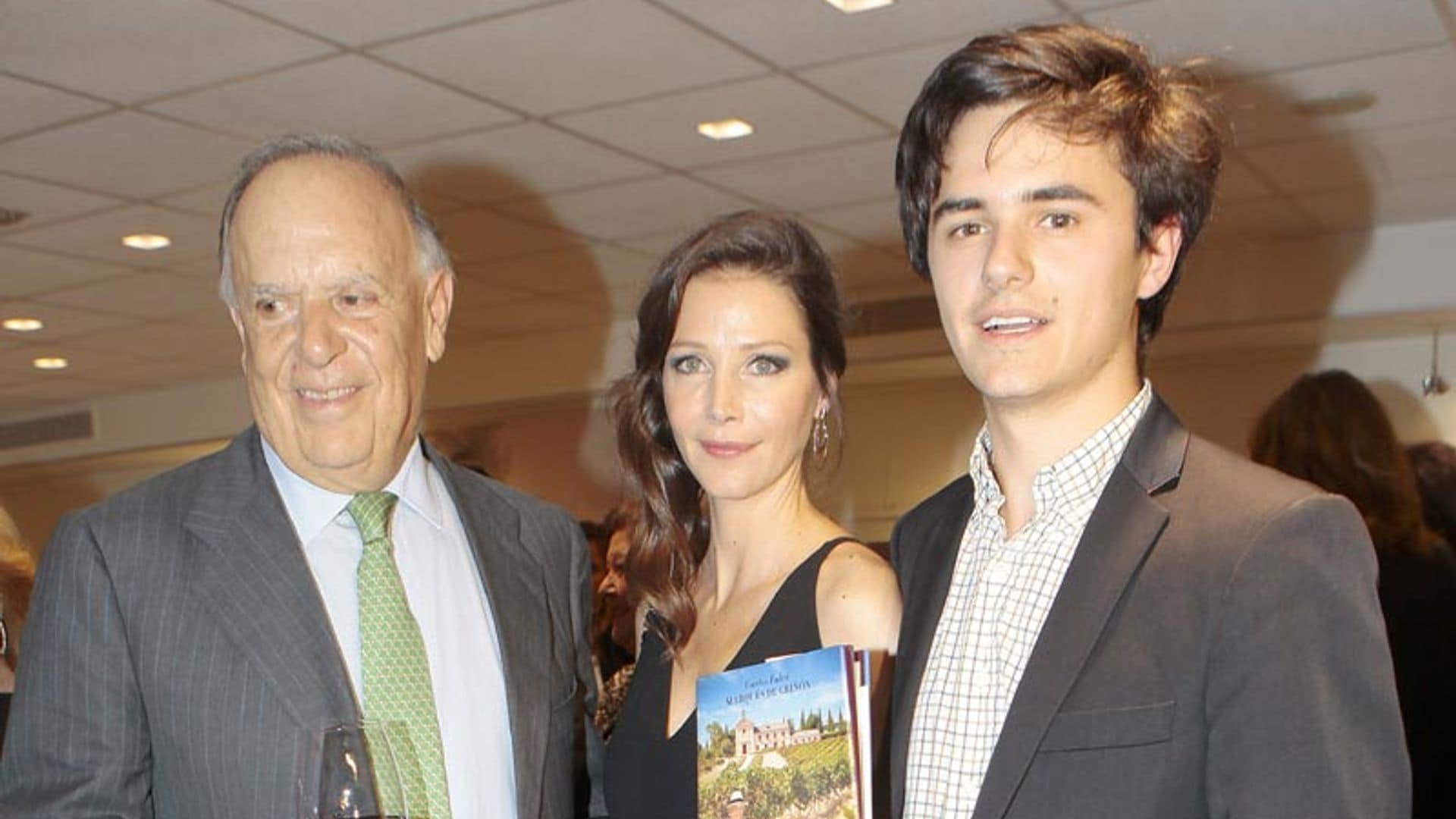 Carlos Falcó presenta su libro 'La buena vida' acompañado por Esther Doña y sus hijos Duarte y Xandra