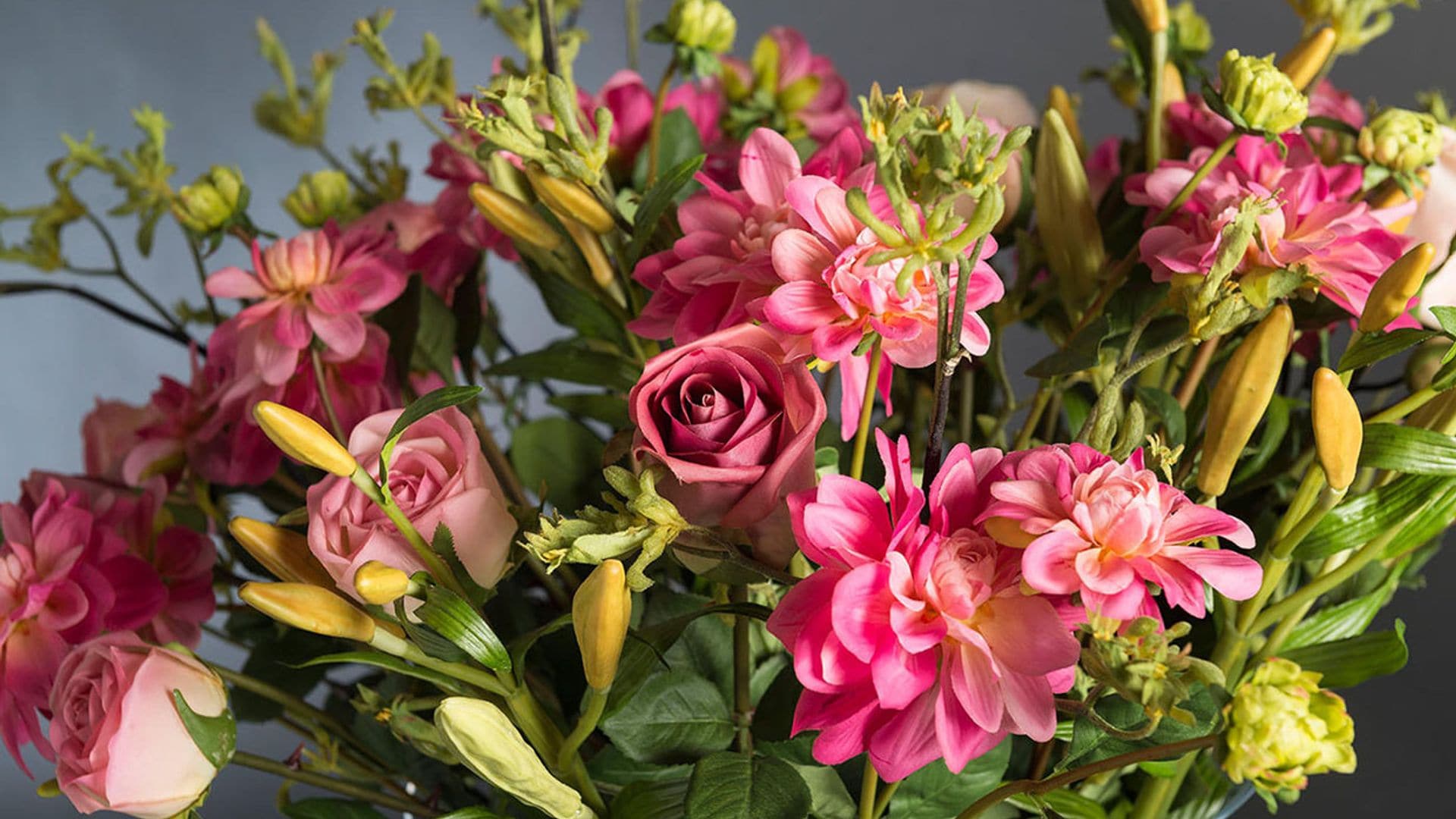 Cómo incorporar a la decoración flores artificiales de forma sencilla y especial