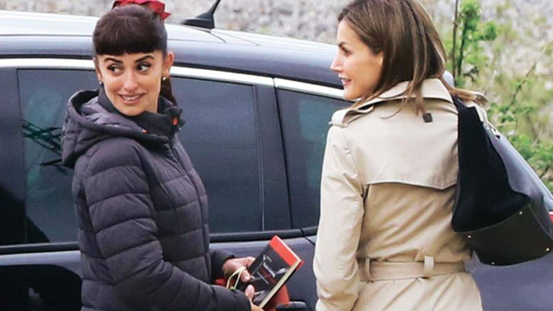 De Reina a 'Reina,' ¿qué le regaló doña Letizia a Penélope Cruz?