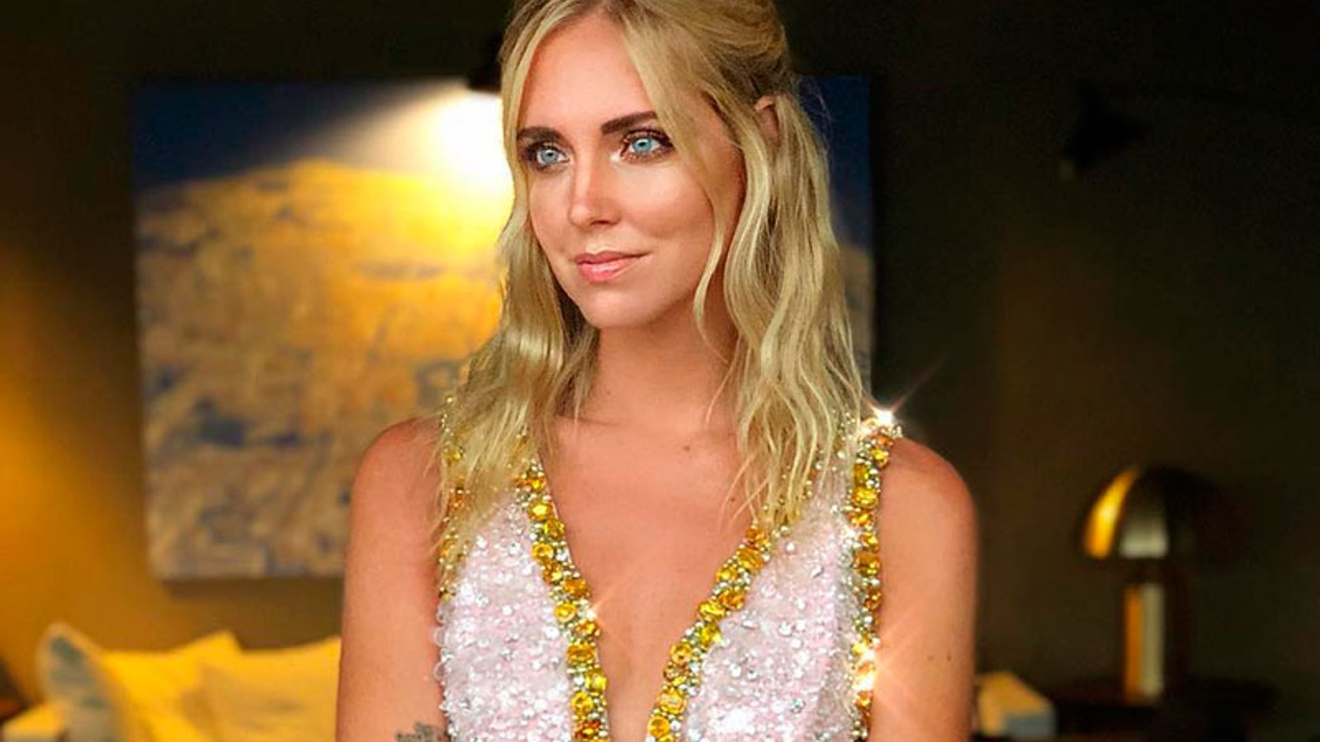 Chiara Ferragni deslumbra con un vestido joya en su primer look de novia