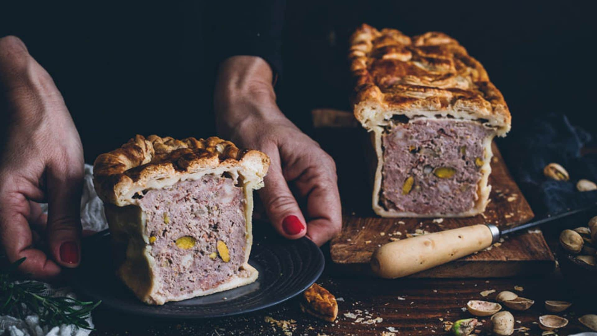 'Pâte en croute' de cordero con pistachos