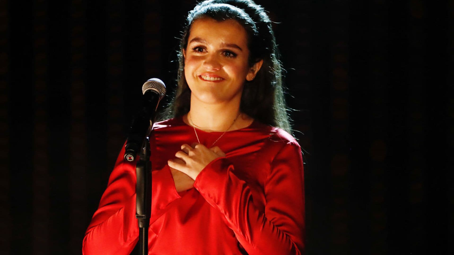 Amaia rememora sus inicios en la música rindiendo homenaje a su ídolo, Pepa Flores