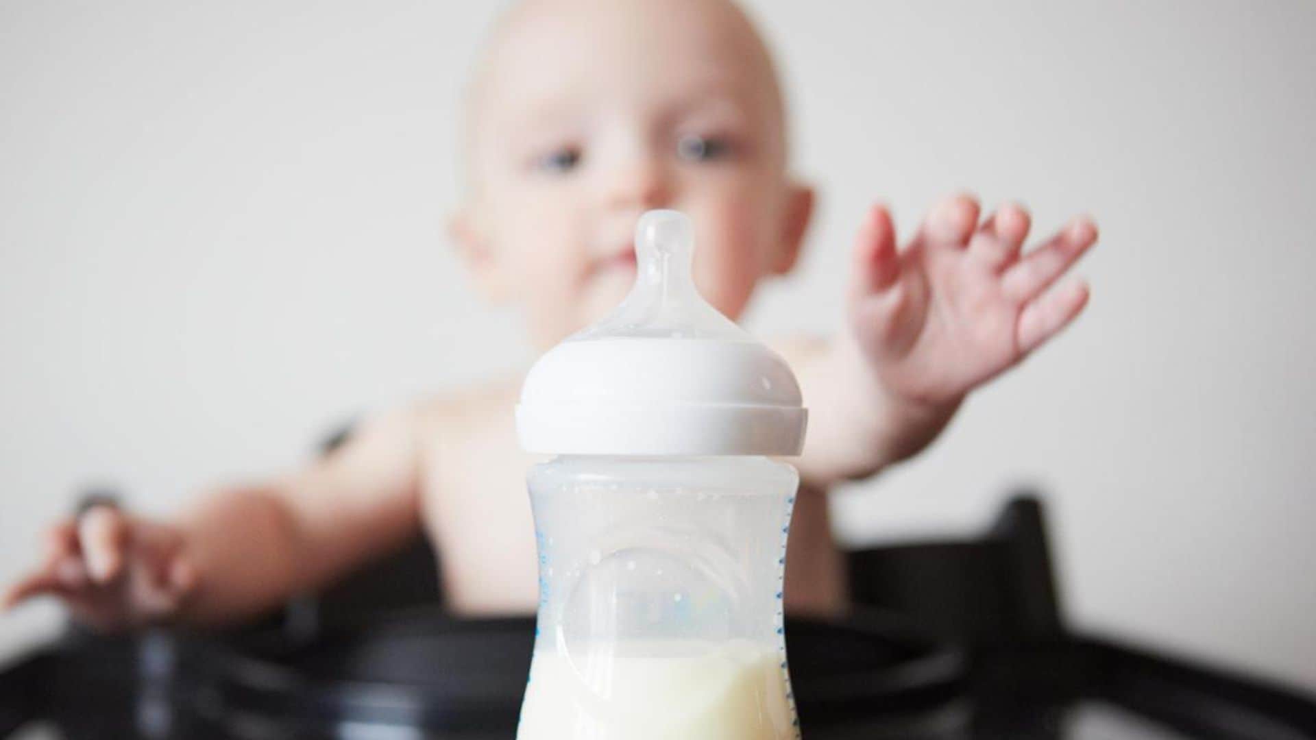 Dudas frecuentes cuando alimentas a tu bebé con leche de fórmula