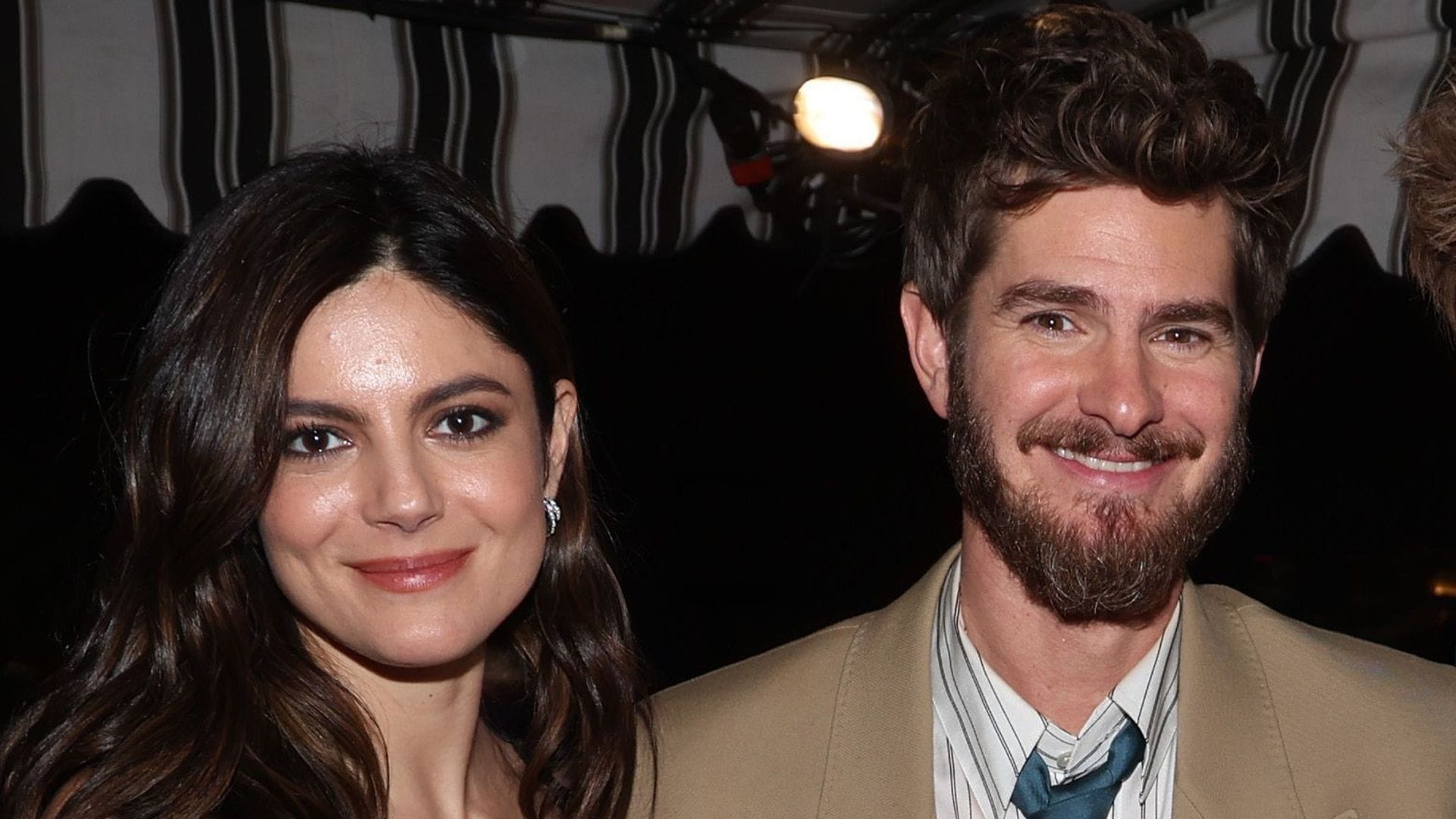 Andrew Garfield está saliendo con la actriz de Monica Barbaro