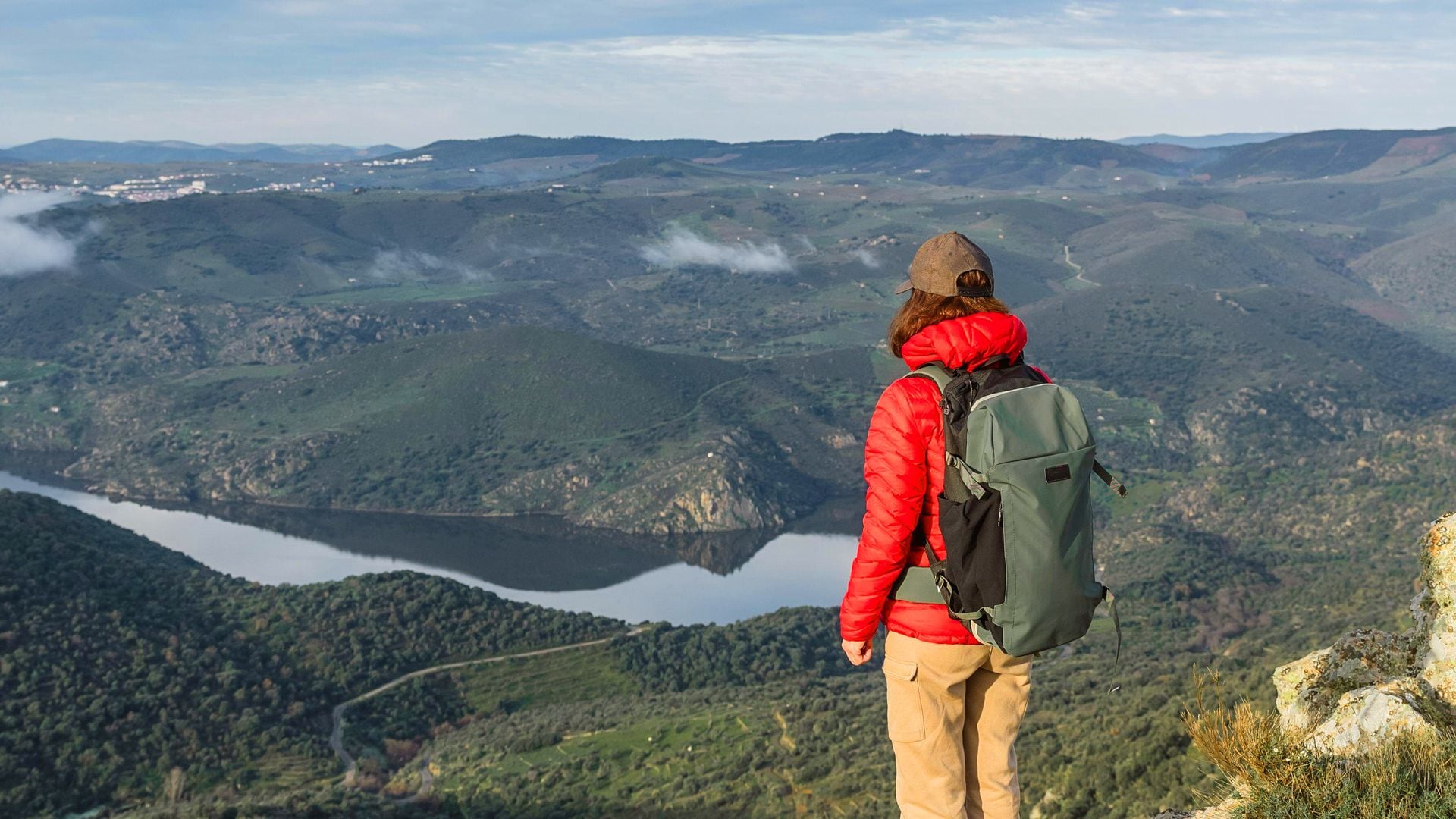 Salamanca en 10 rutas de senderismo espectaculares para hacer en marzo