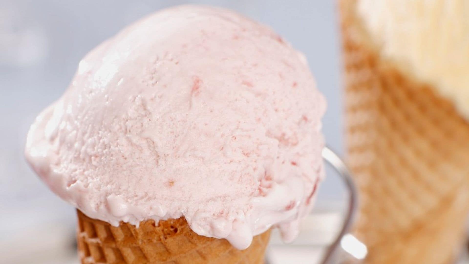 Cornetes de helado de frutas exóticas