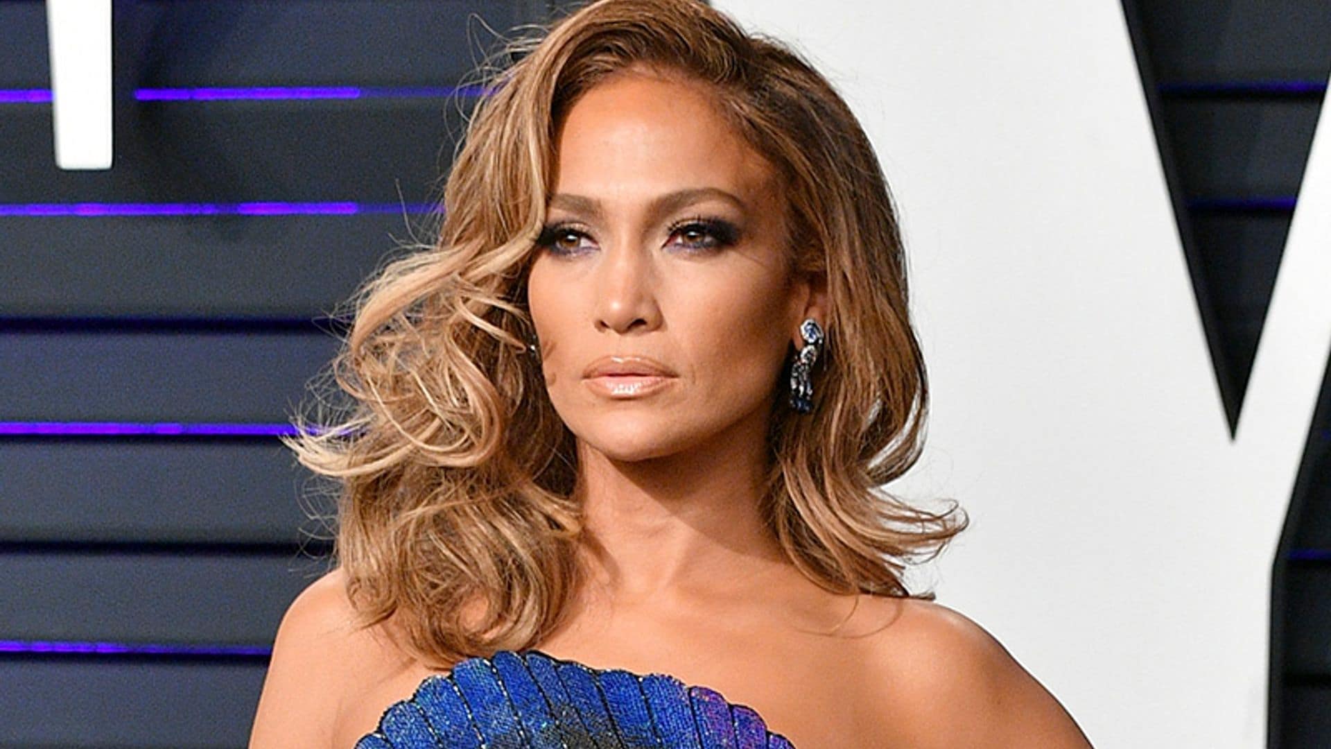 Jennifer Lopez también utiliza el gran truco de belleza de Kylie Jenner