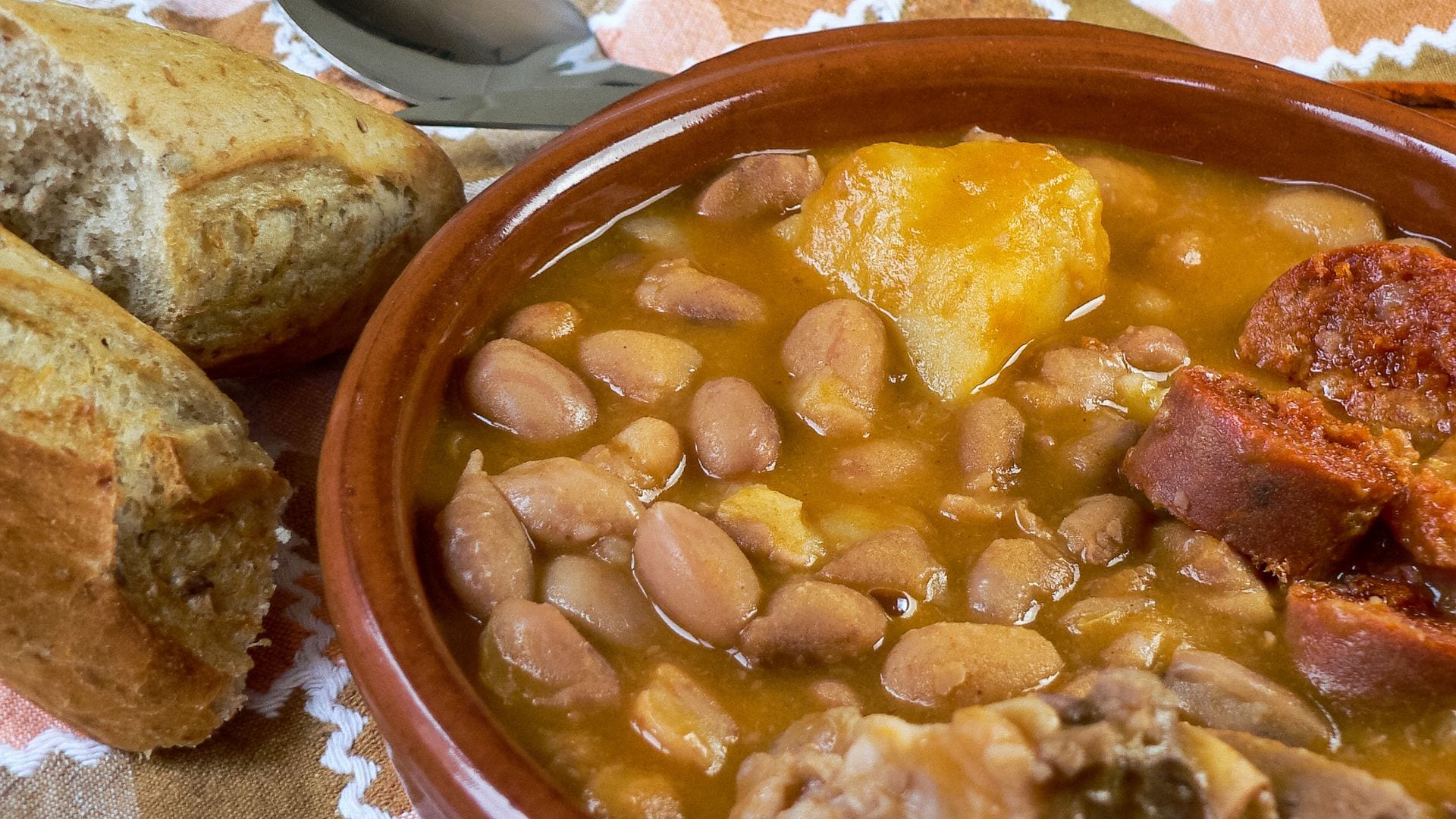 Platos que no conoces de Burgos y que te van a hacer entrar en calor