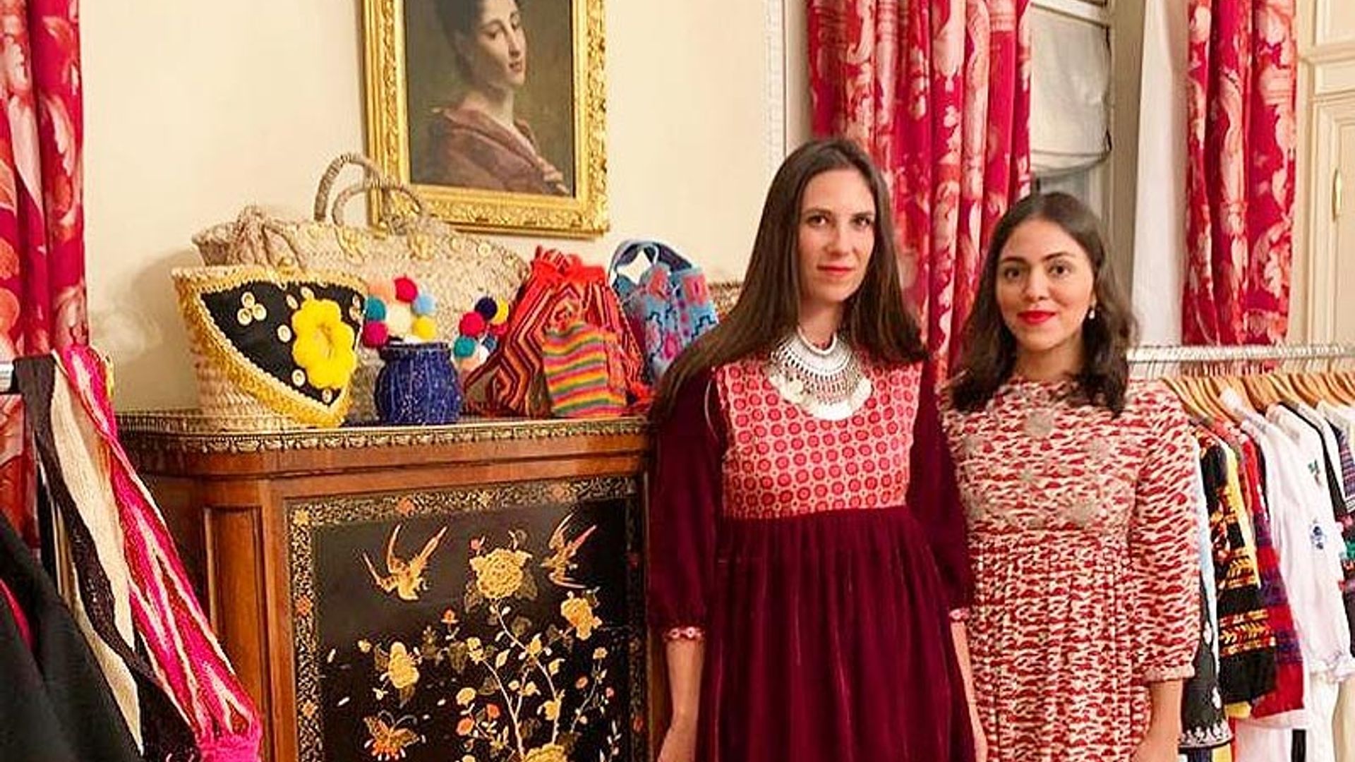 Tatiana Santo Domingo y sus amigas 'it girls' se hospedan en la suite parisina preferida de Alfonso XIII