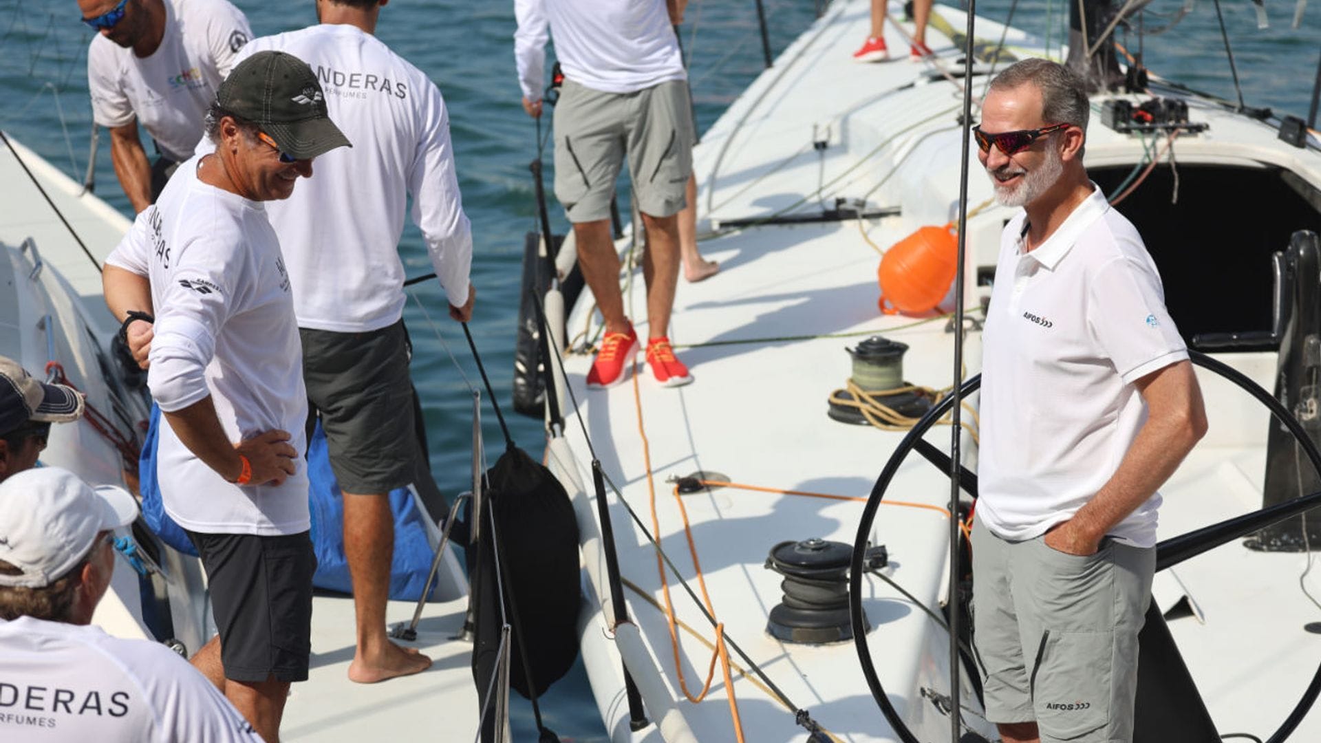 Don Felipe, a bordo del 'Aifos' sale a la mar en el arranque de la 41 Copa del Rey MAPFRE