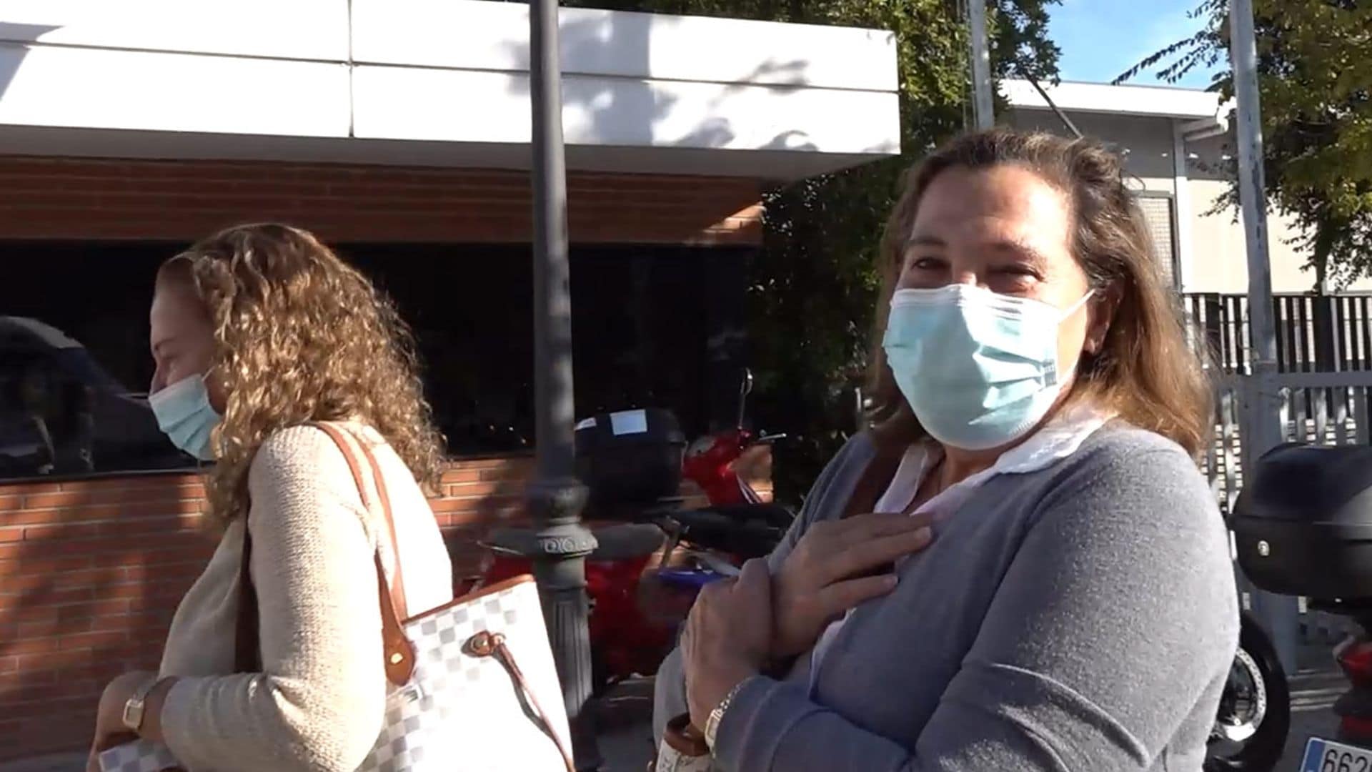 Celia y Amalia, hermanas de Ana Obregón, cuentan cómo está su padre, que permanece hospitalizado