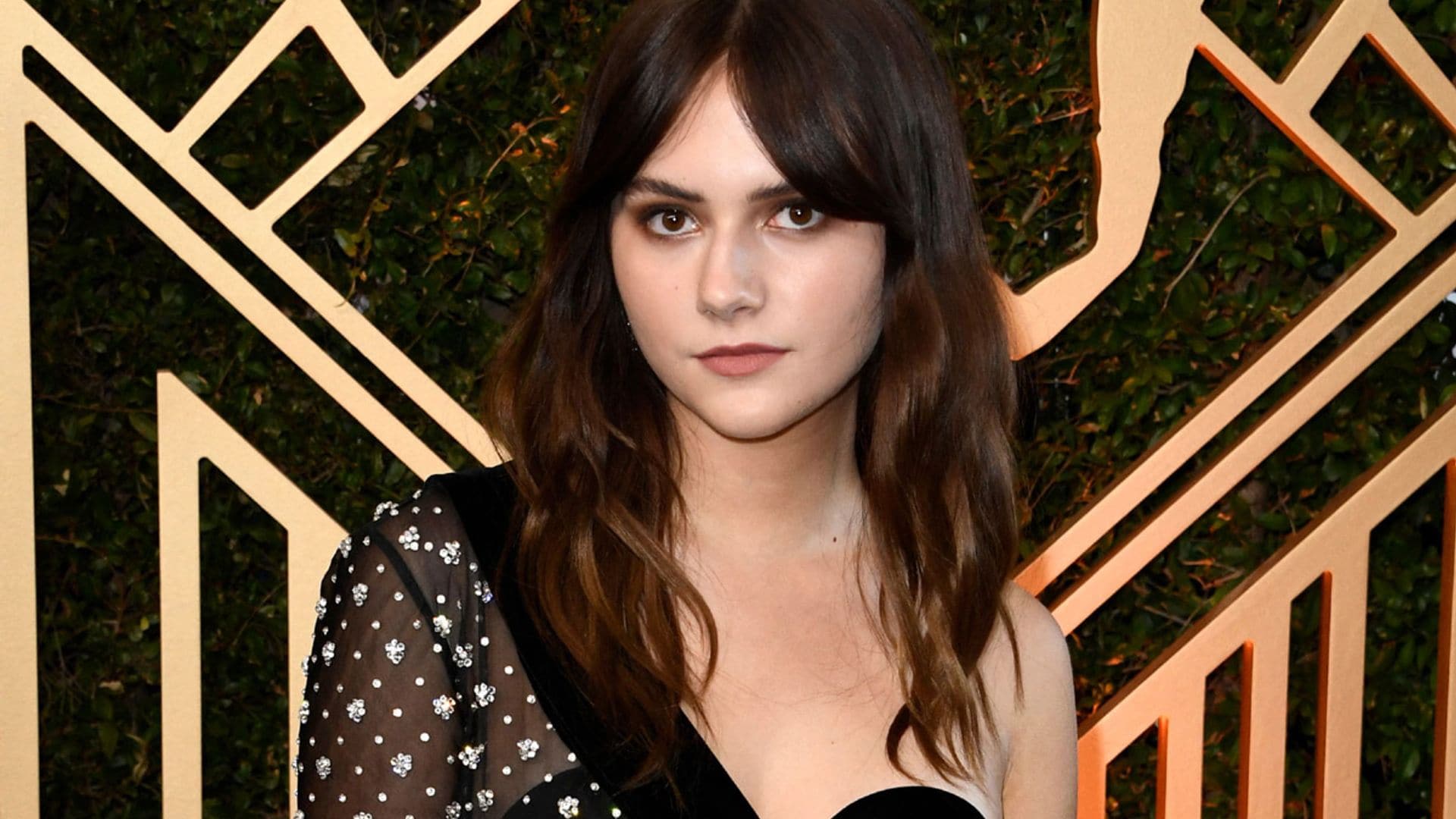 No te pierdas el look de Emilia Jones, la estrella veinteañera que ha triunfado en los Premios del Sindicato de Actores