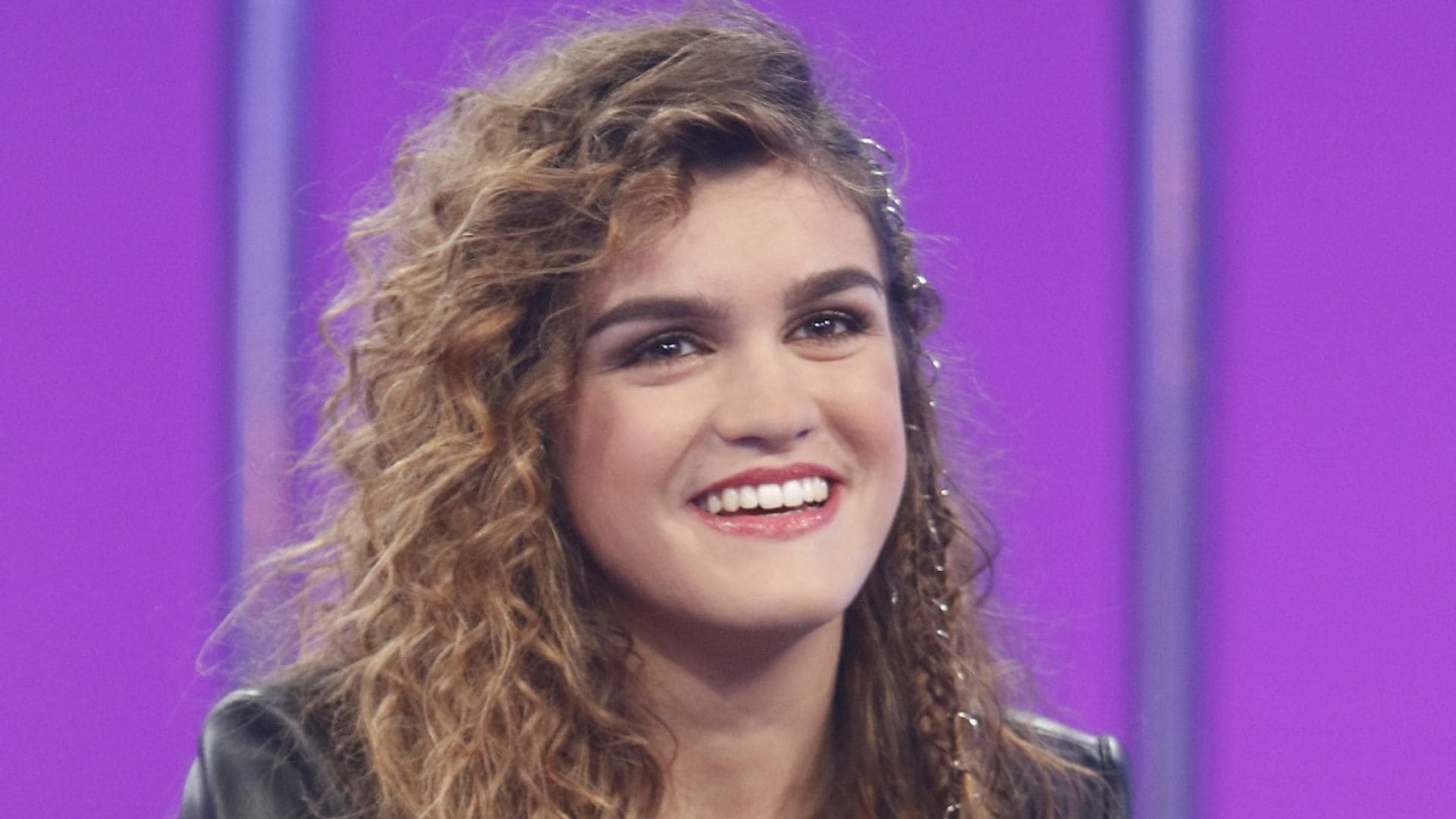 Amaia Romero descubre que la han eliminado de un grupo de WhatsApp en el que estaba su amigo Roi