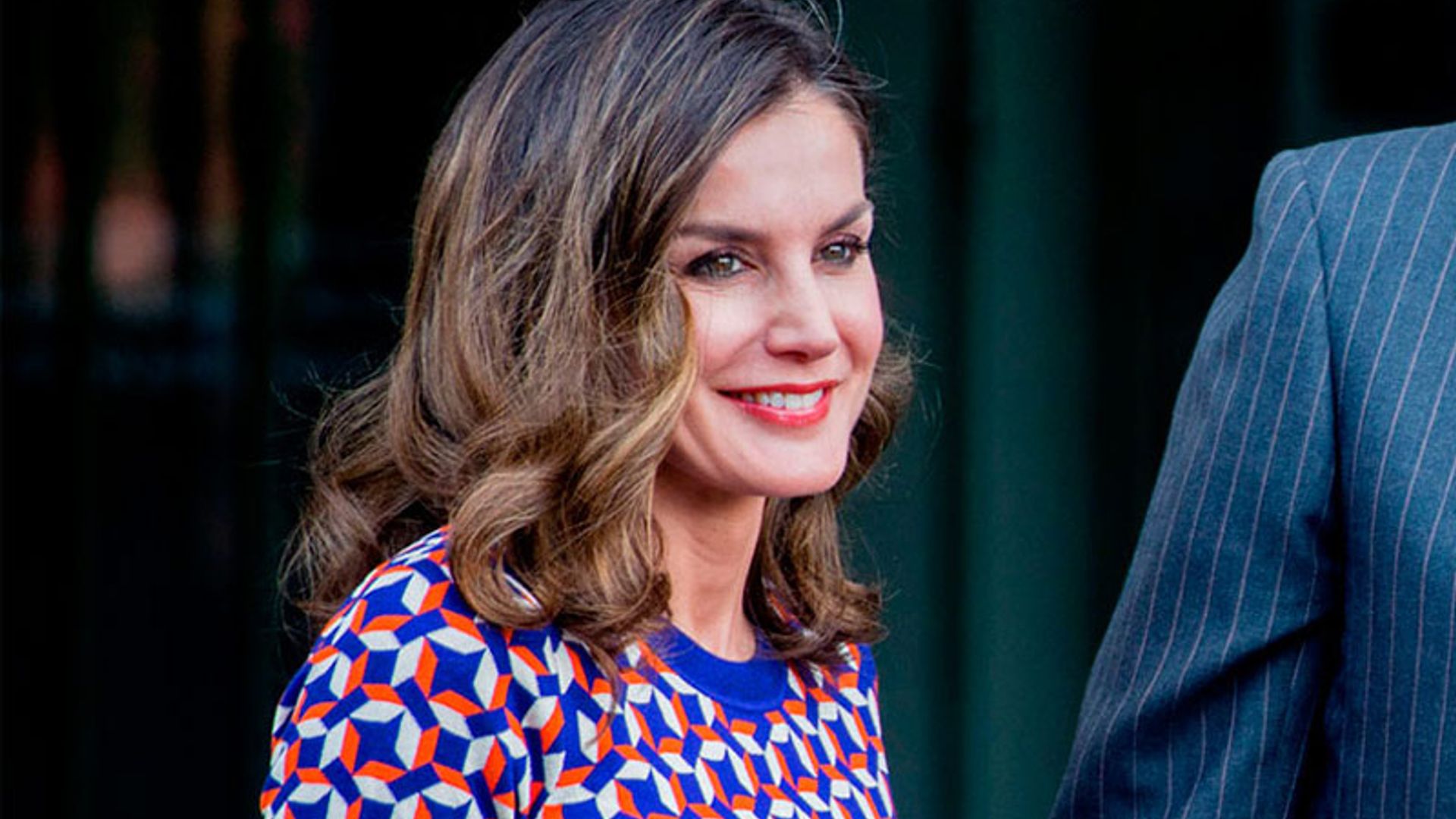 ¿Qué actriz ha lucido el mismo 'look' que la reina Letizia?