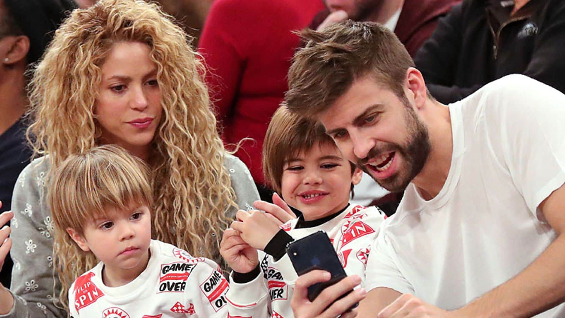 Gerard Piqué muestra a su hijo Sasha imitando a Shakira ¡y baila tan bien como su madre!