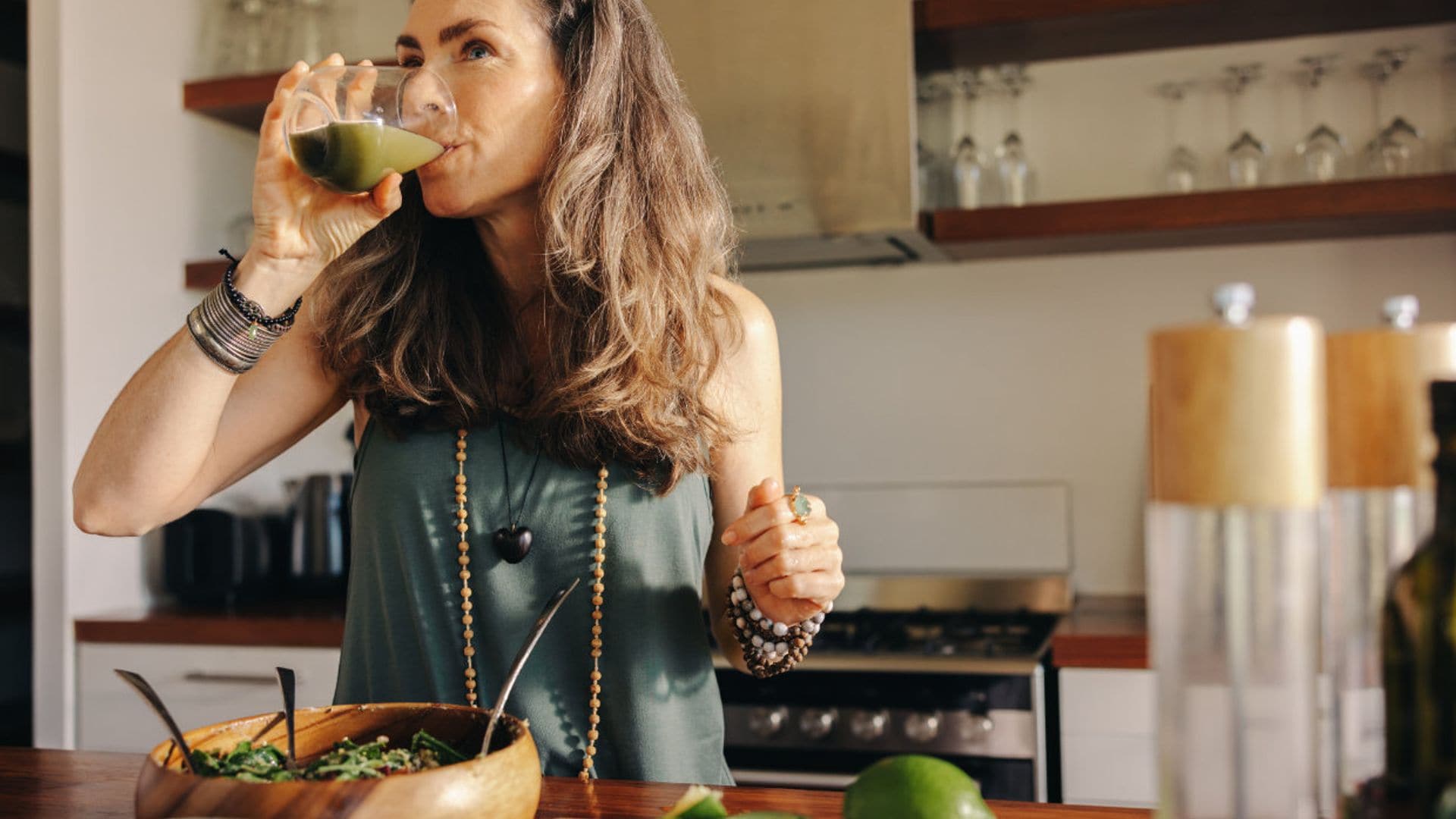 Menopausia: por qué si comes grasa (saludable) pierdes peso y funciona mejor tu organismo