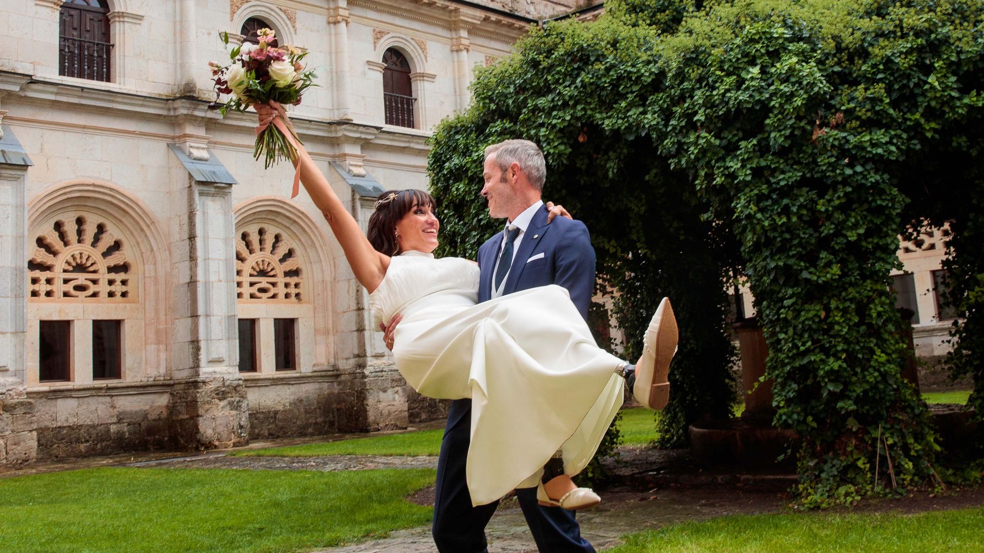 EXCLUSIVA: Las imágenes no vistas de la boda de Irene Villa