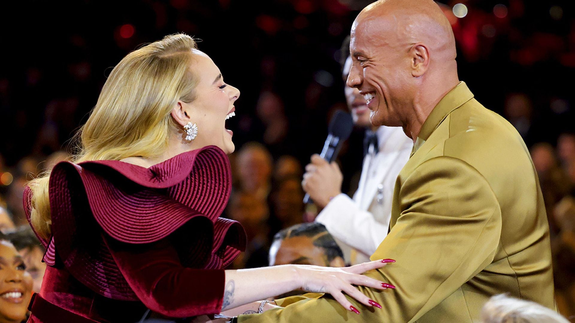 Adele cumple su sueño de conocer a Dwayne Johnson (y su reacción no puede ser mejor)