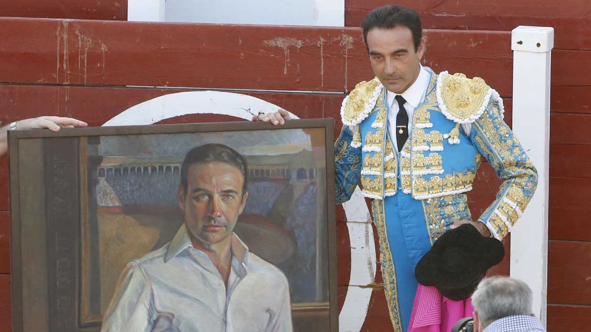 Enrique Ponce vuelve a torear en un día muy significativo y con la ausencia de Ana Soria