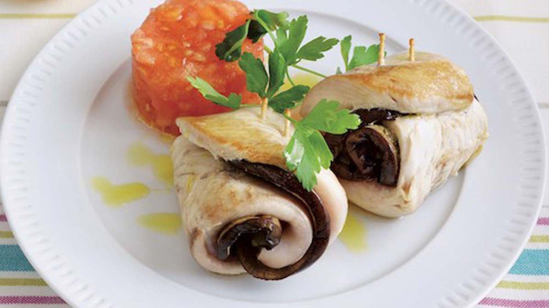 Rollitos de palometa con tartar de tomate