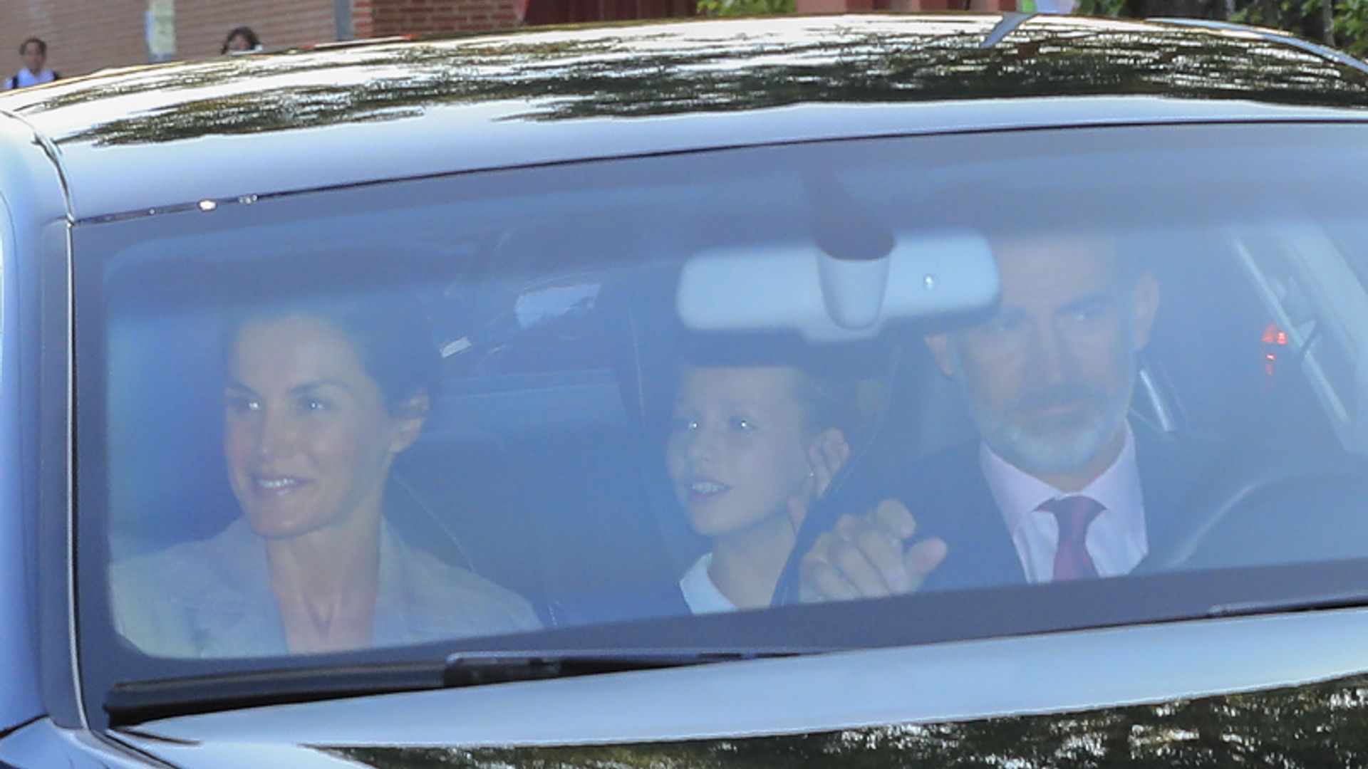 Primer día de colegio para la princesa Leonor y la infanta Sofía