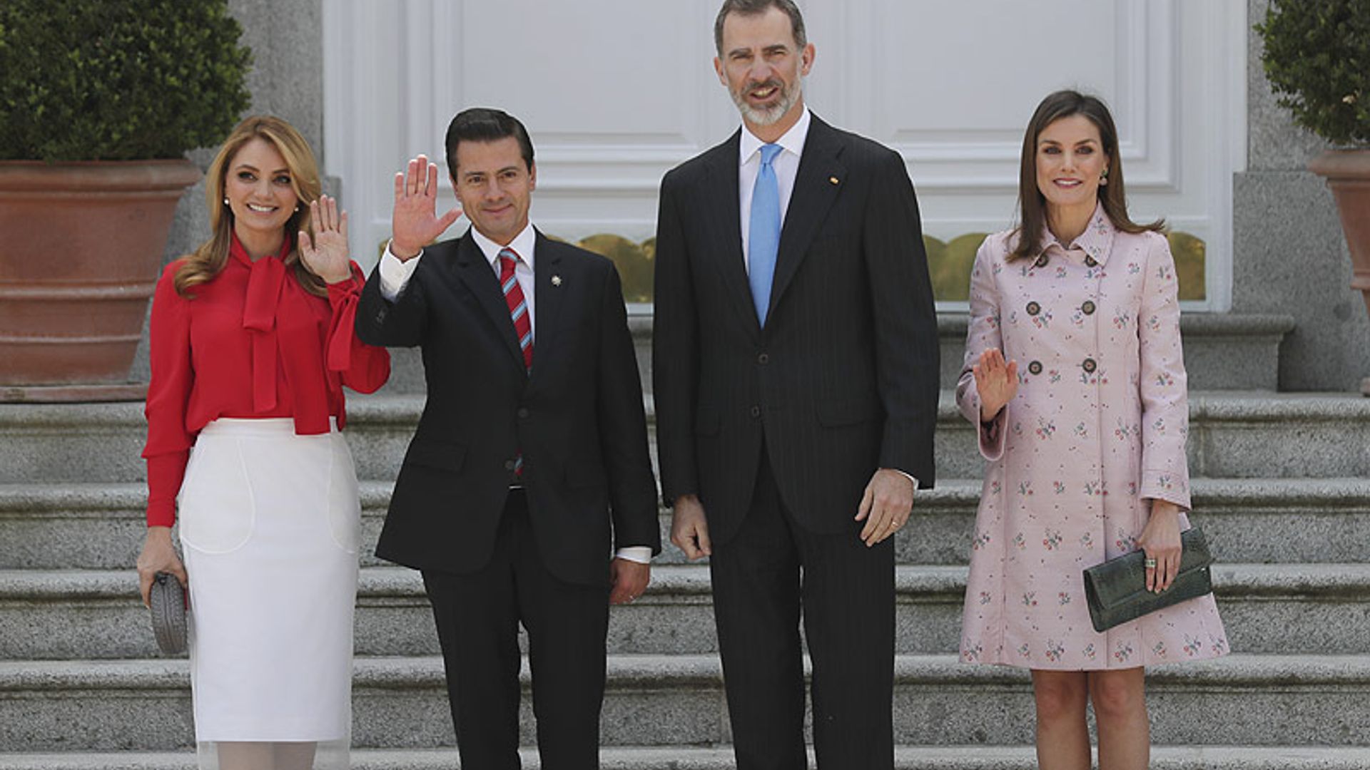 Los Reyes reciben con el cariño de siempre al presidente Enrique Peña Nieto y Angélica Rivera