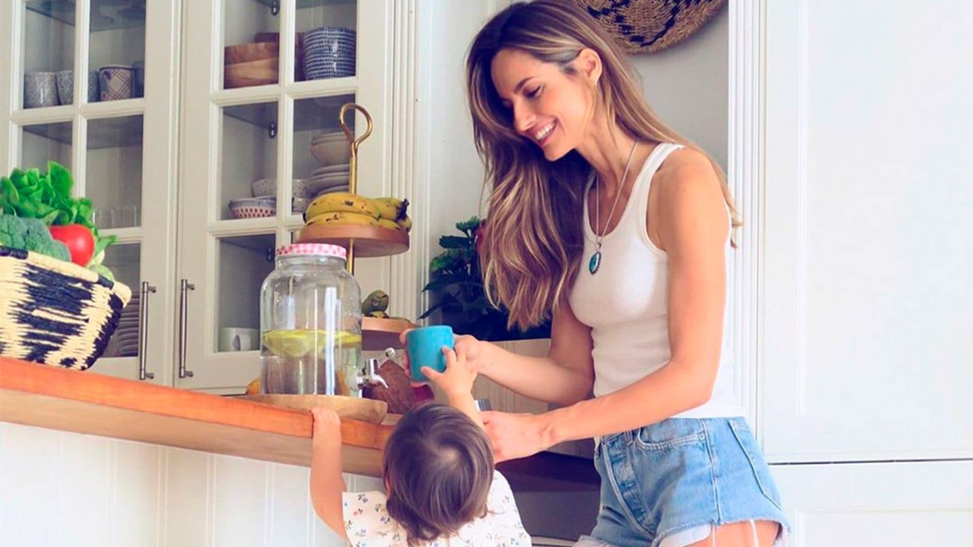 Ariadne Artiles enternece a sus fans con una preciosa dedicatoria a su hija