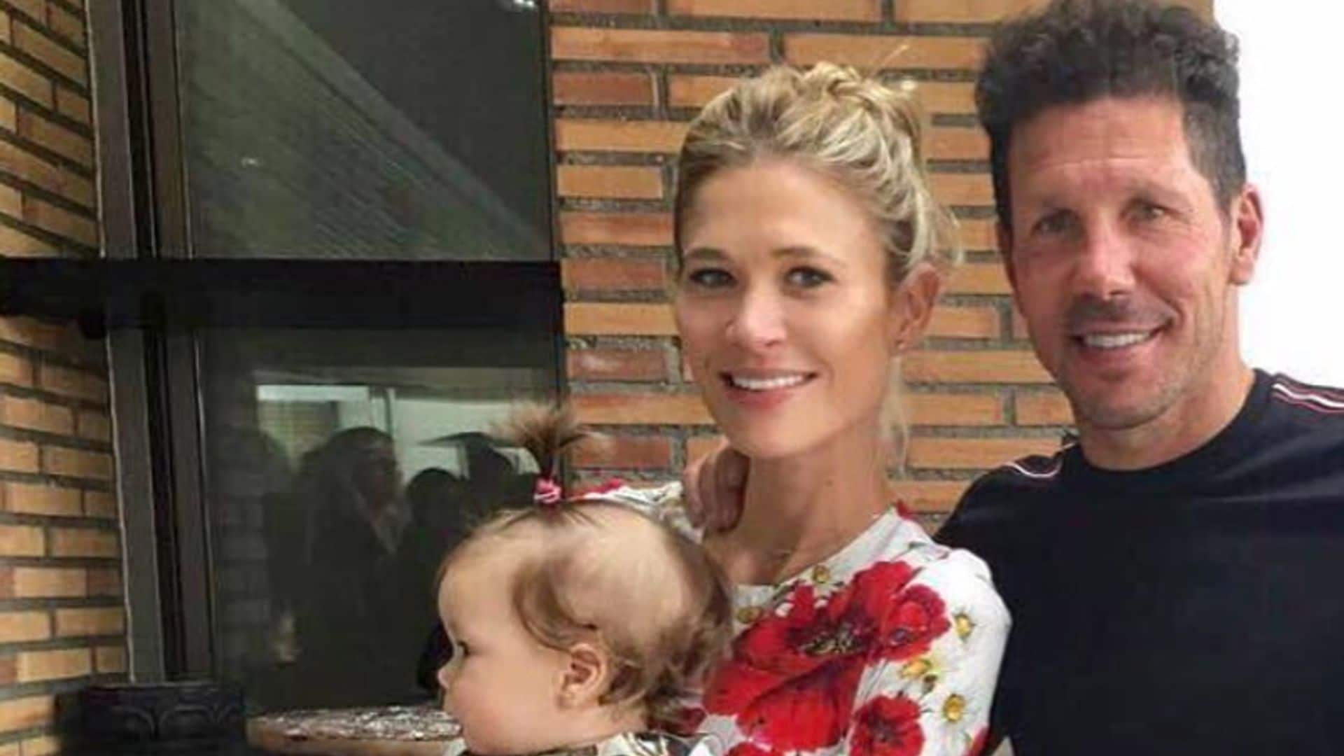 El 'glamuroso' primer cumpleaños de Francesca, la hija de Carla Pereyra y Simeone