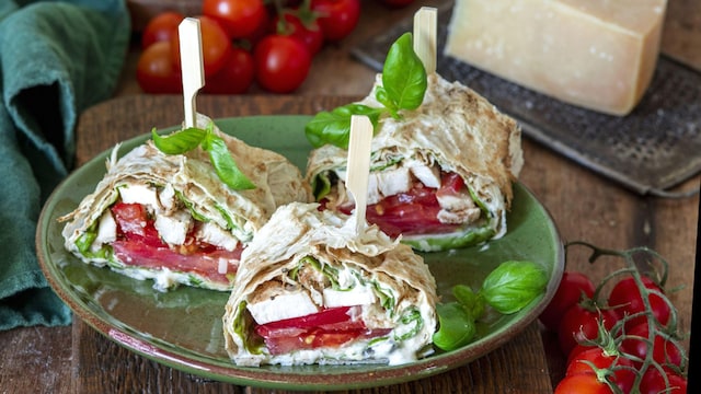 wraps caprese age