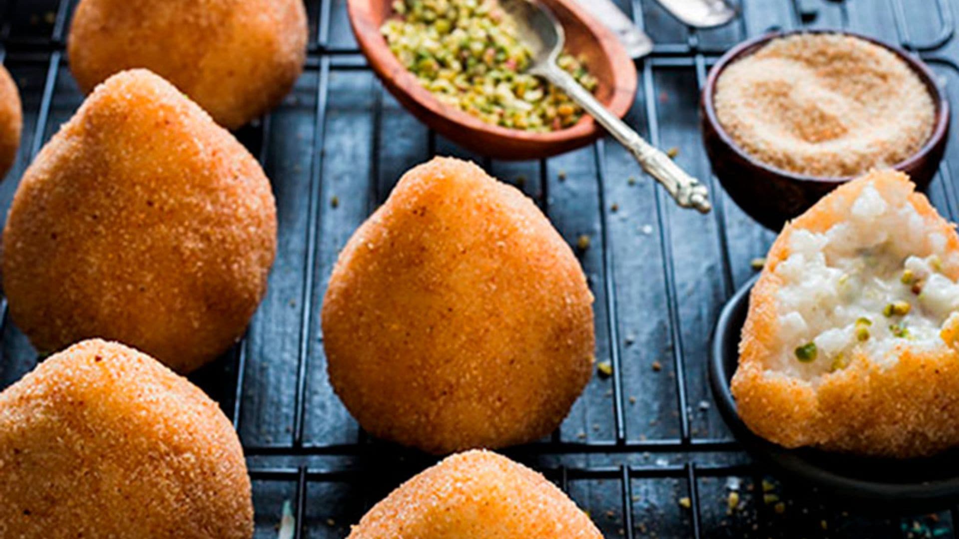 Croquetas de arroz, pistacho y queso