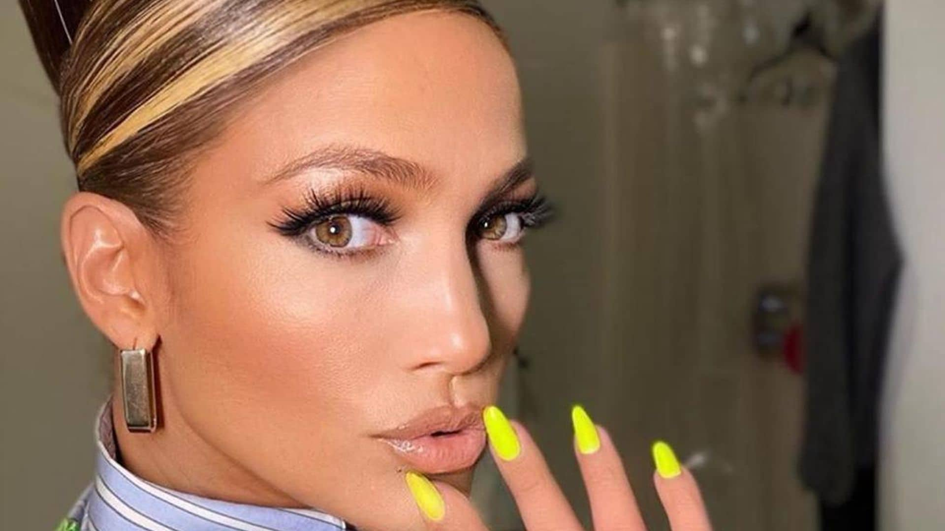 JLo se hizo ella misma la manicure ¡y le tomó ocho horas! A-Rod registró el fiasco