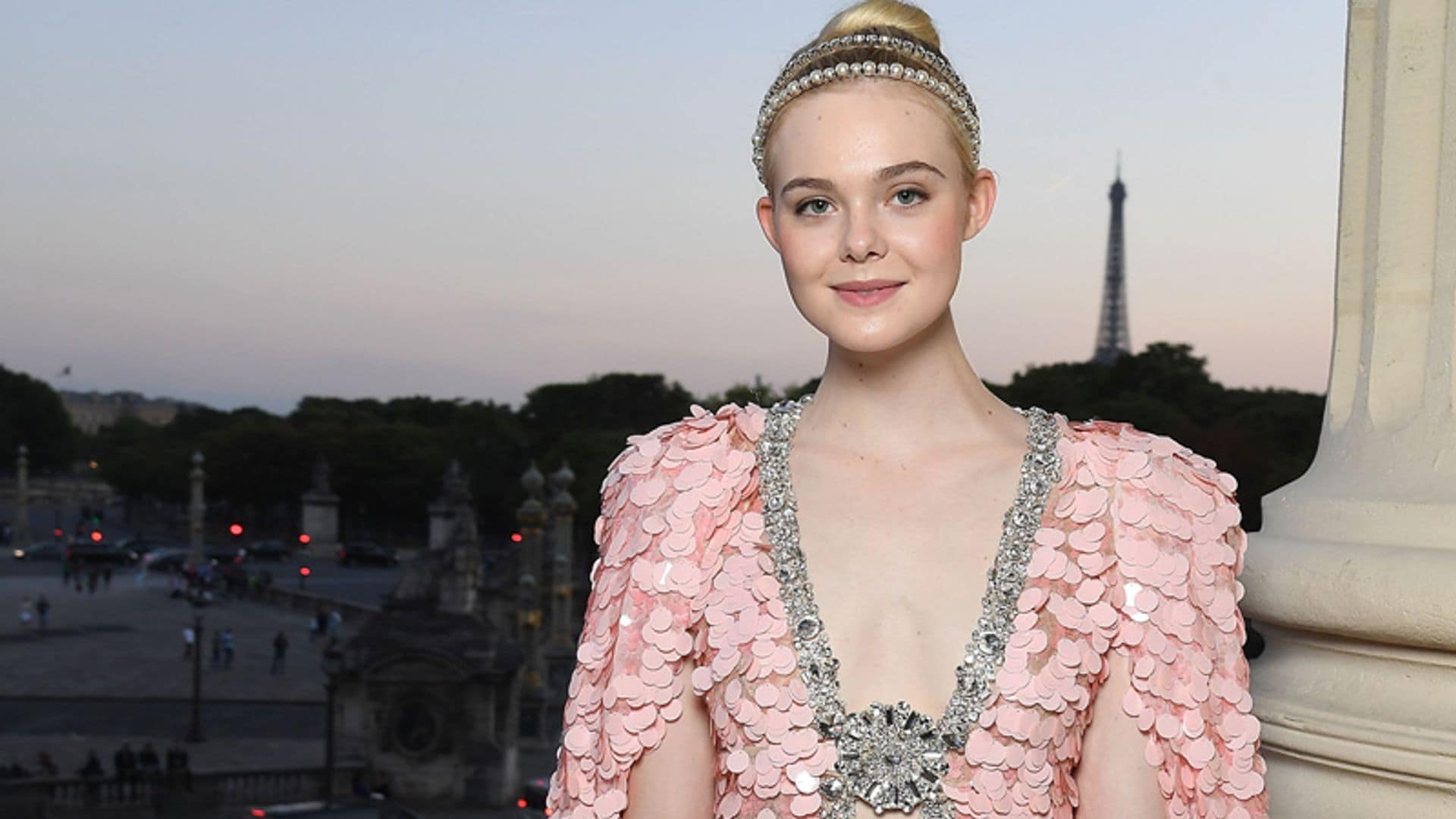 Siete peinados sencillos para copiar el impecable estilo de Elle Fanning