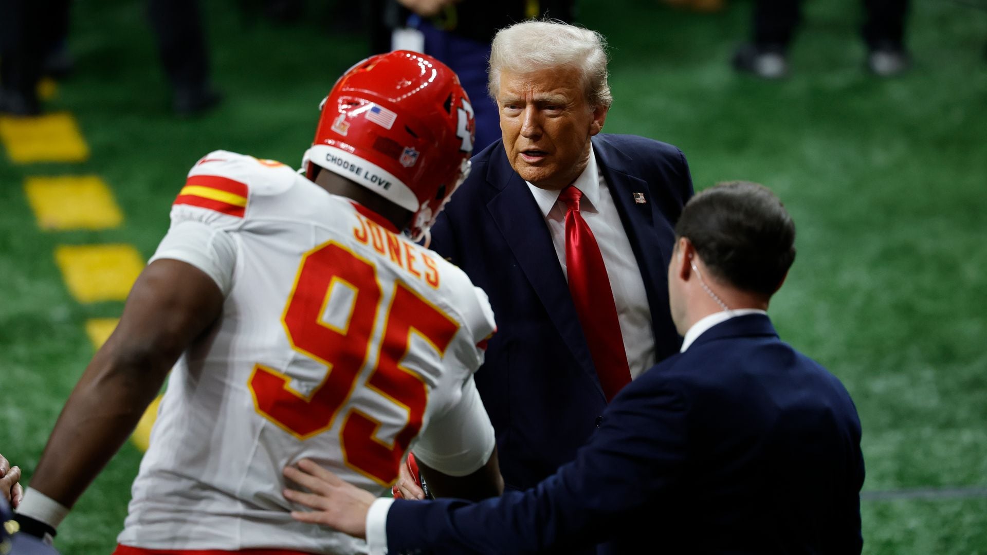 Donald Trump se convierte en el primer presidente en funciones en asistir al Super Bowl