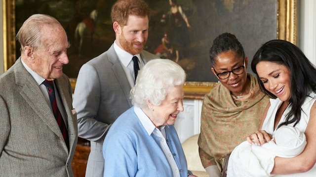 archie won 39 t celebrate his first christmas with great grandmother queen elizabeth