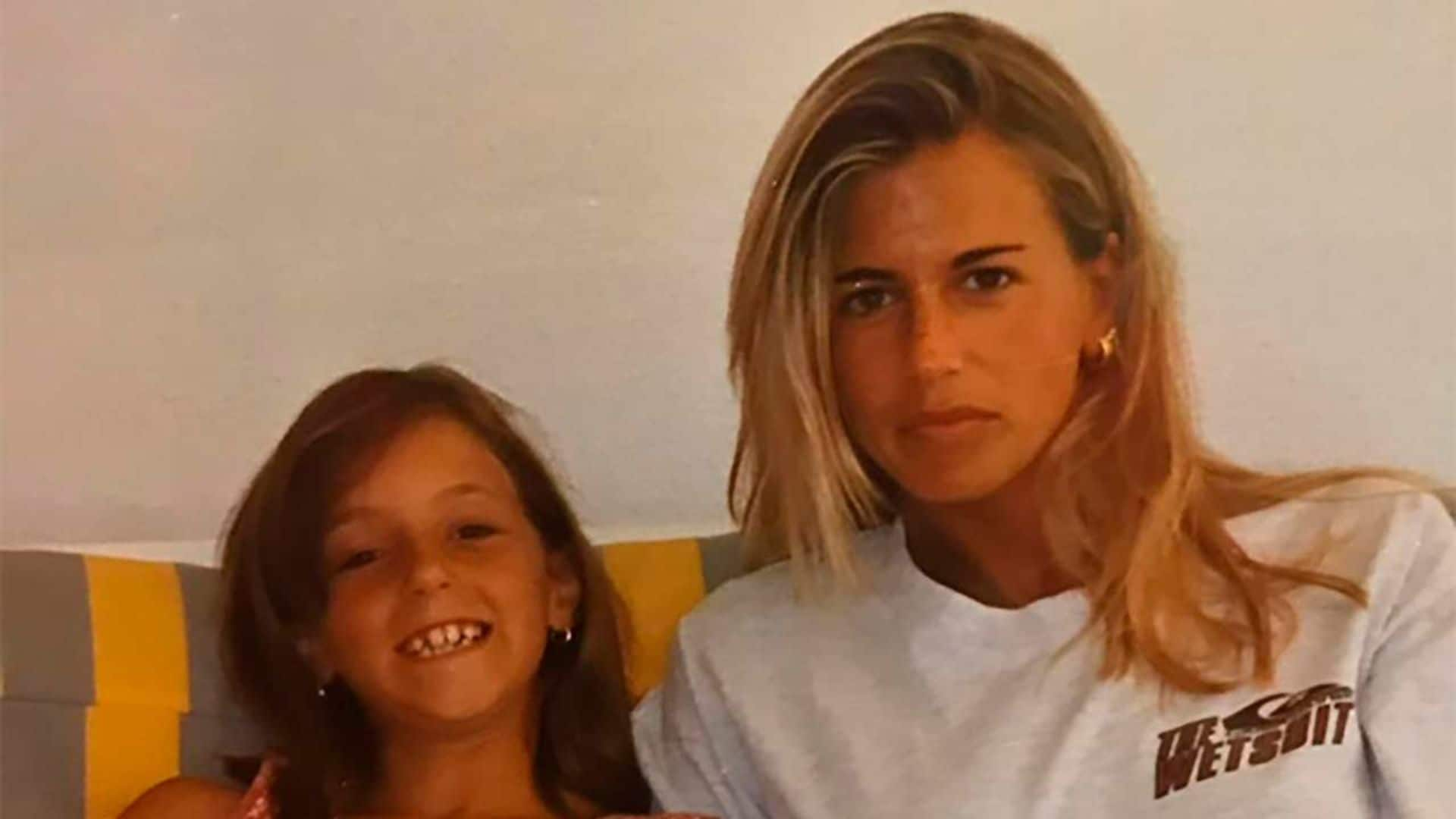 Patricia Cerezo felicita a su hermana 15 años menor con las mejores fotos de su infancia