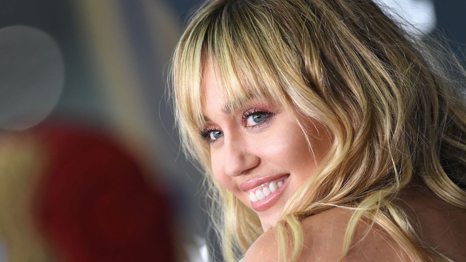 Miley Cyrus y el poderoso mensaje de San Valentín a raíz del éxito de 'Flowers'