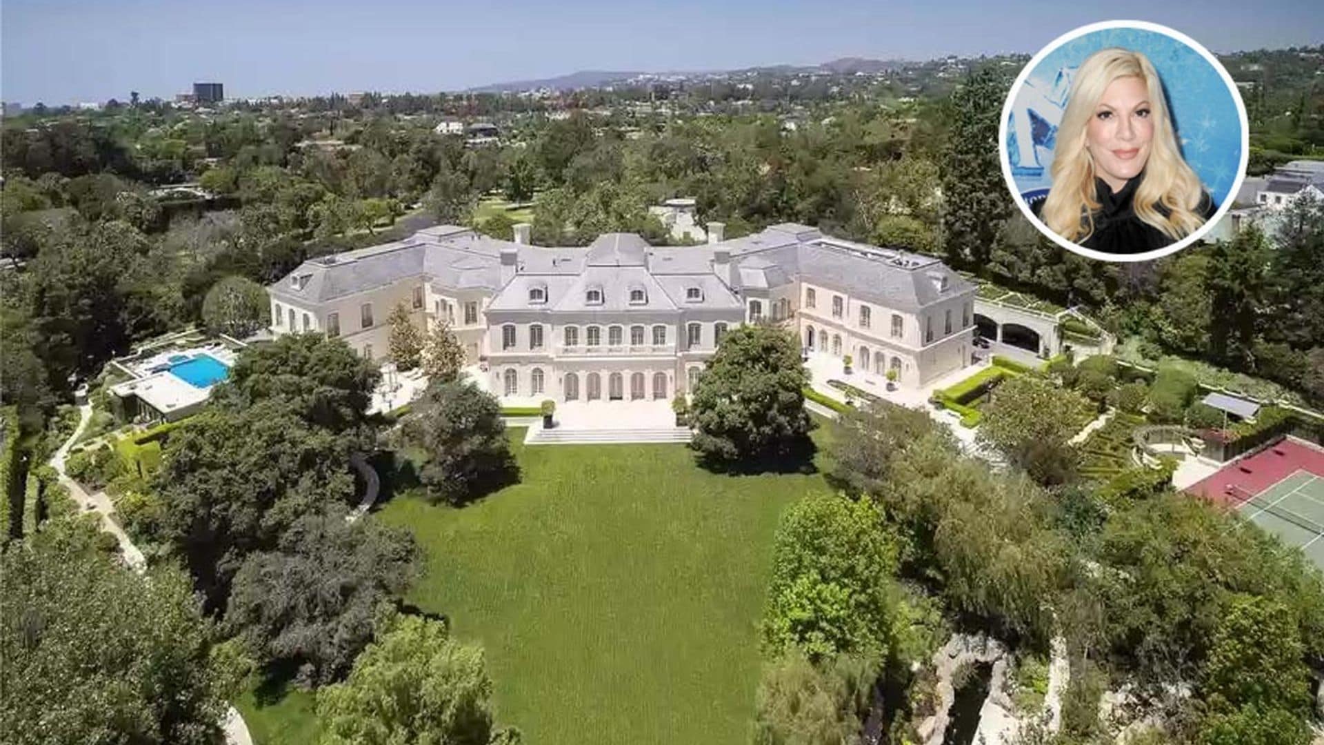 Los secretos de la mansión de Tori Spelling: de la visita del príncipe Carlos a sus 123 habitaciones